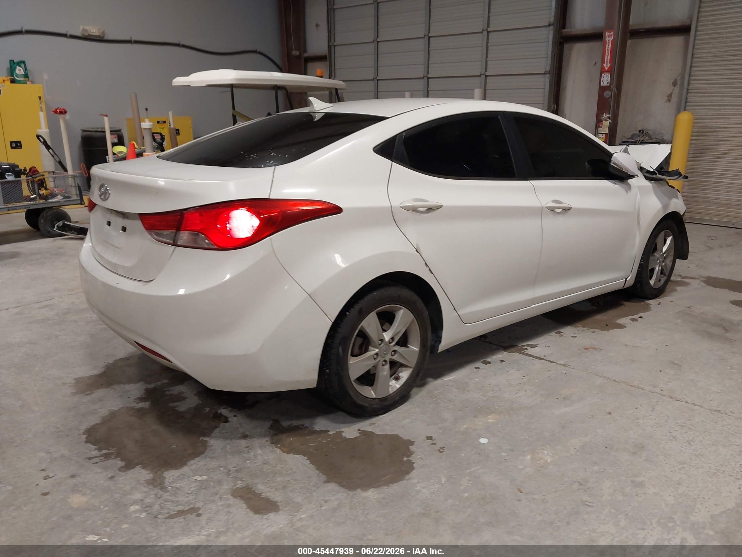 2013 Hyundai Elantra Gls Белый vin: 5NPDH4AEXDH252293
