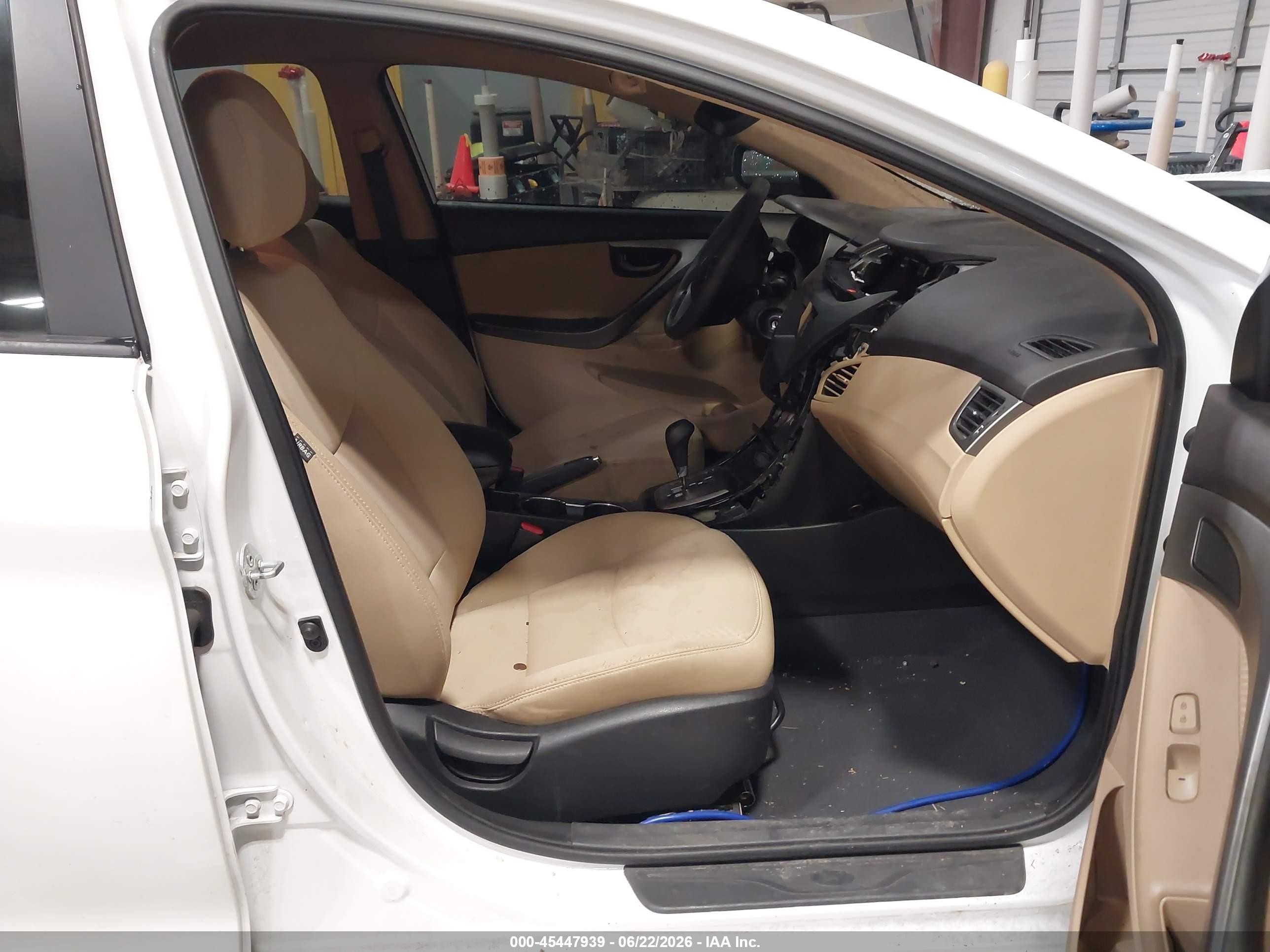 2013 Hyundai Elantra Gls Белый vin: 5NPDH4AEXDH252293