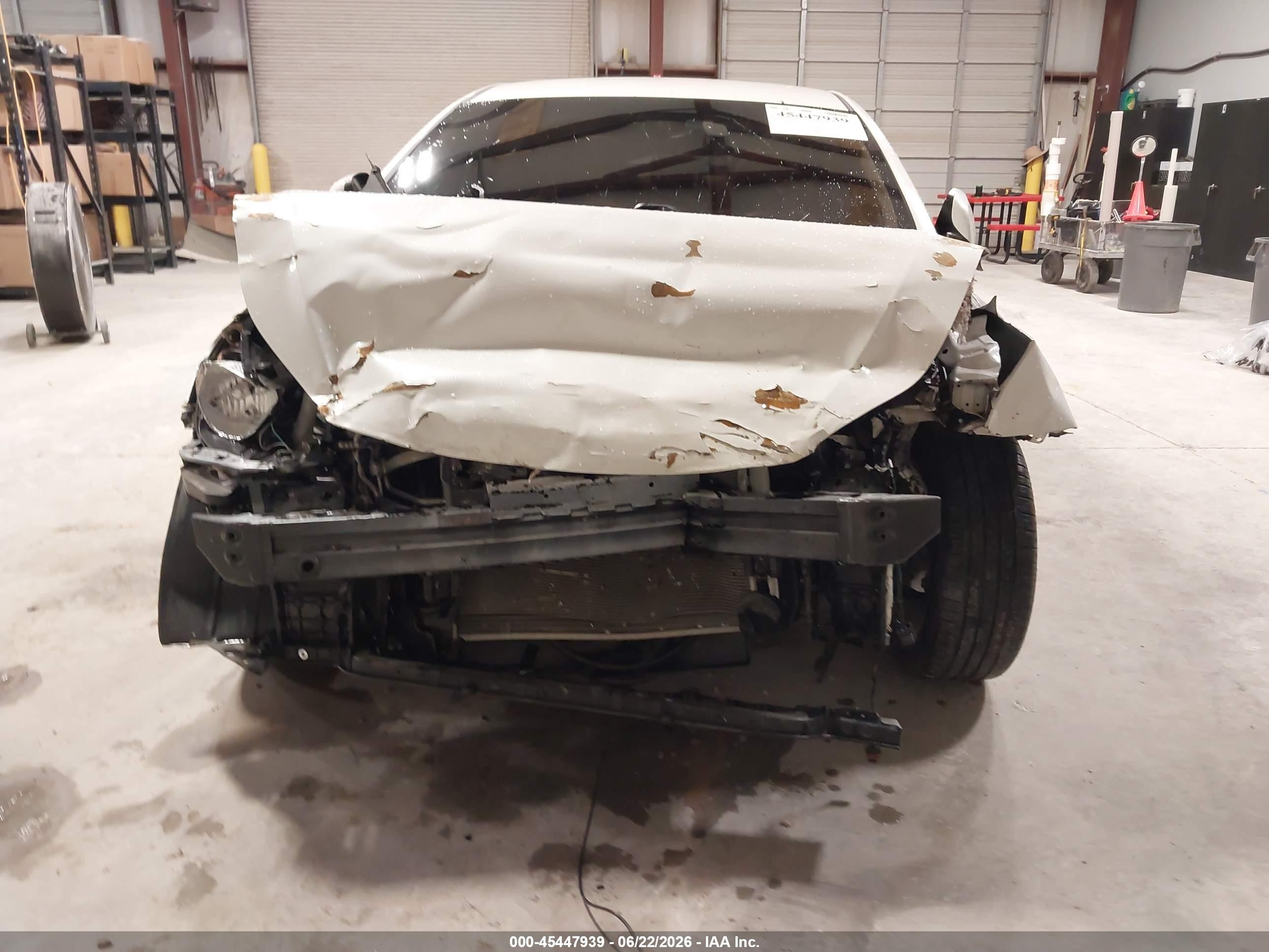 2013 Hyundai Elantra Gls Белый vin: 5NPDH4AEXDH252293