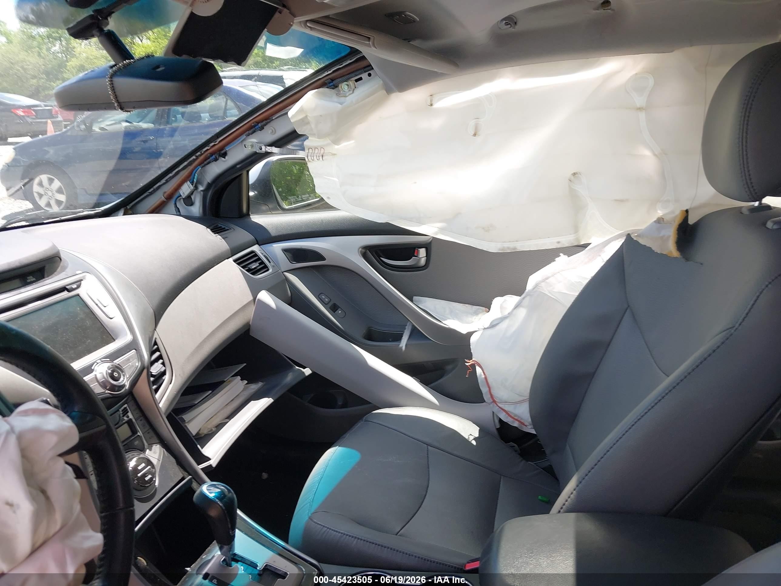 2013 Hyundai Elantra Limited Серебряный vin: 5NPDH4AEXDH263620