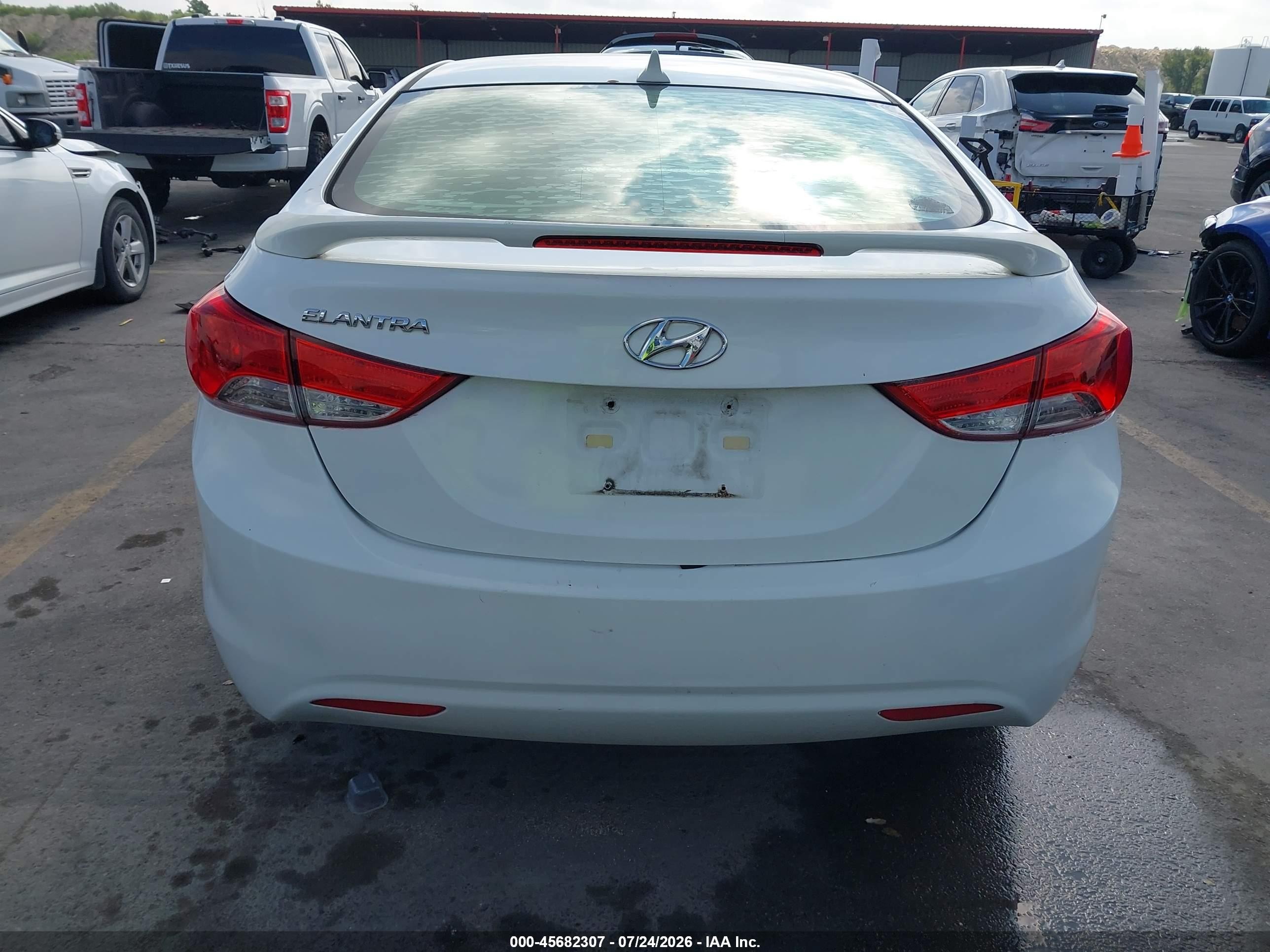 2013 Hyundai Elantra Gls Белый vin: 5NPDH4AEXDH282765