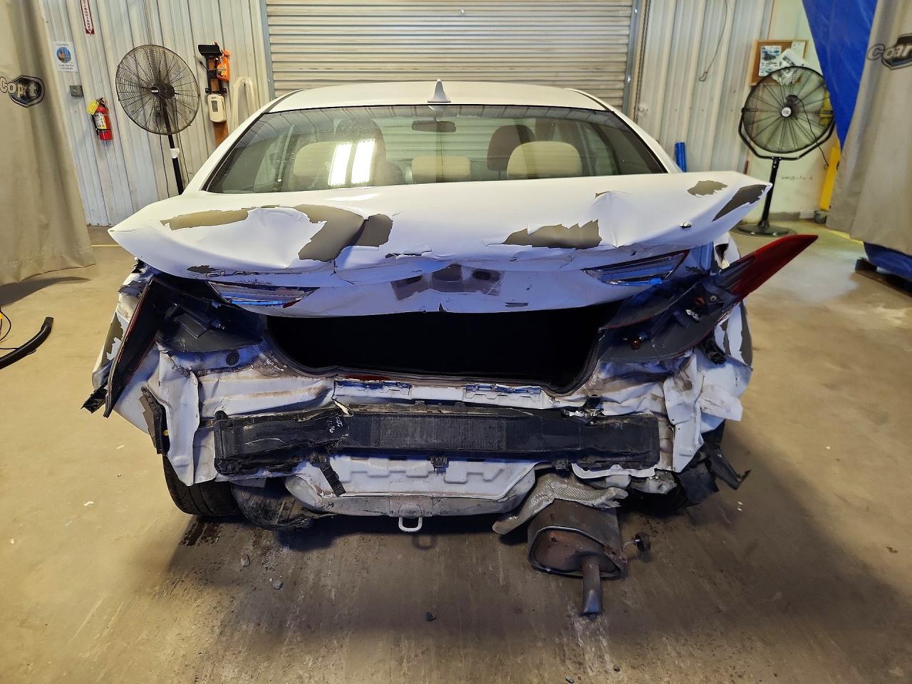 2013 Hyundai Elantra Gls White vin: 5NPDH4AEXDH332970