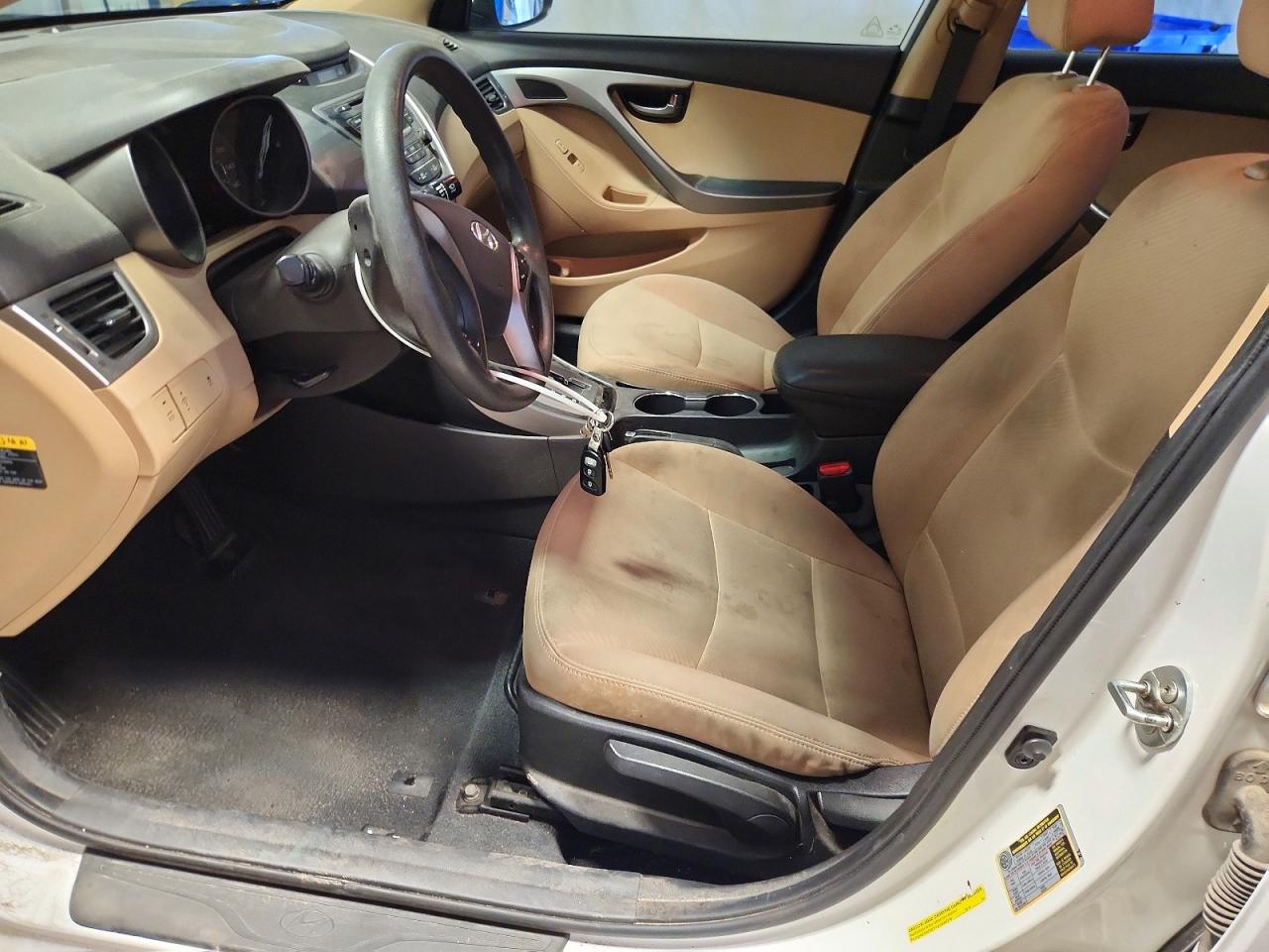 2013 Hyundai Elantra Gls White vin: 5NPDH4AEXDH332970