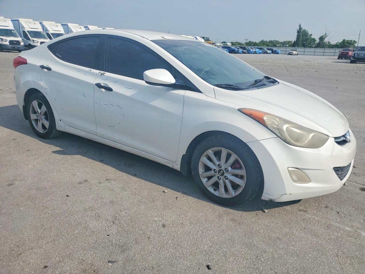 2013 Hyundai Elantra Gls White vin: 5NPDH4AEXDH333715