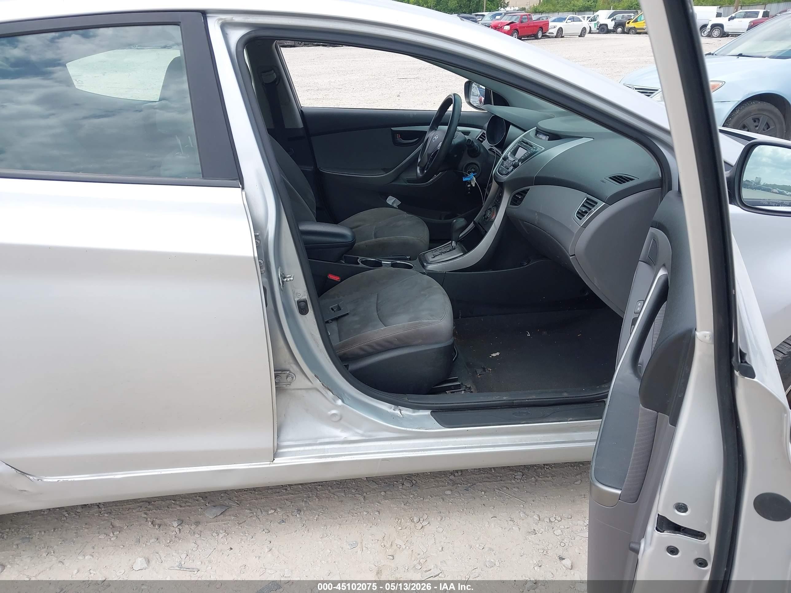 2013 Hyundai Elantra Gls Silver vin: 5NPDH4AEXDH342012