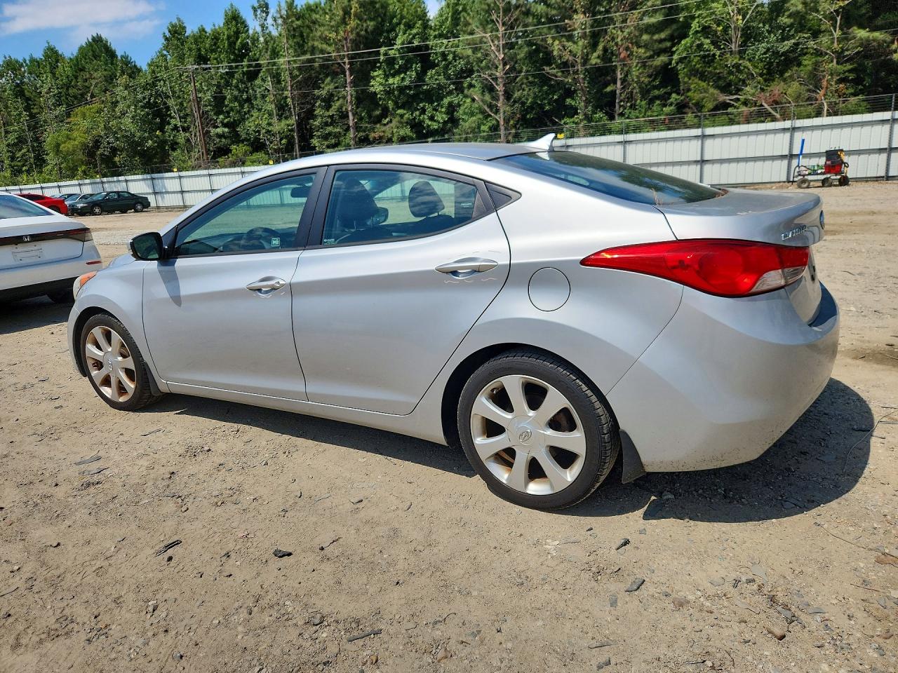 2013 Hyundai Elantra Limited Silver vin: 5NPDH4AEXDH347307