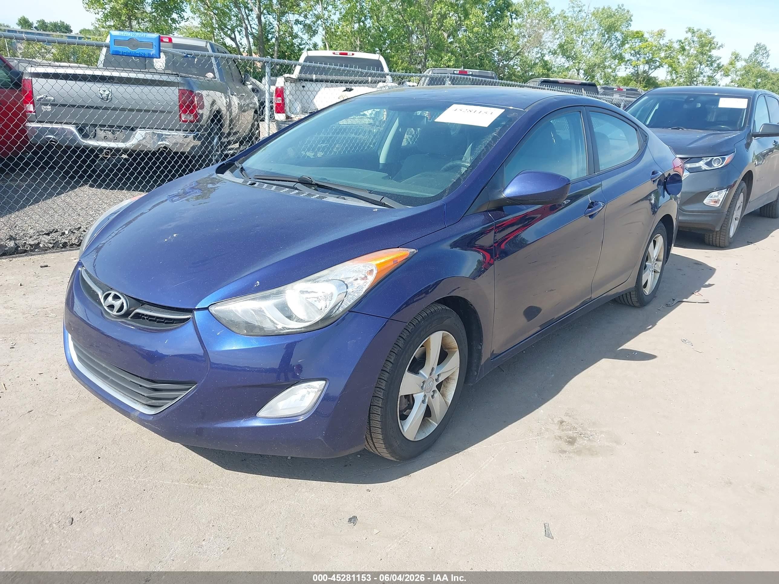 2013 Hyundai Elantra Gls Blue vin: 5NPDH4AEXDH368903