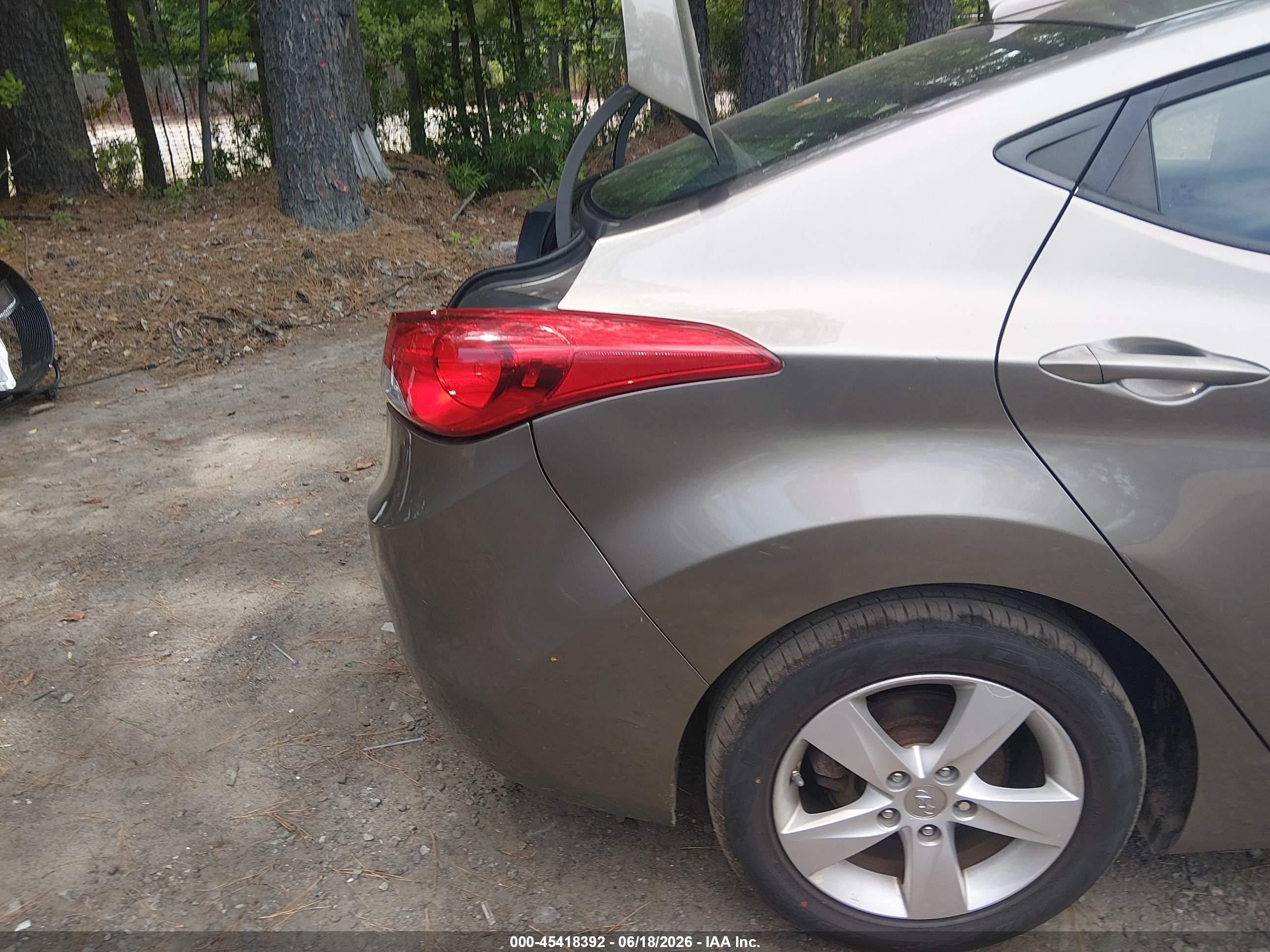 2013 Hyundai Elantra Gls Tan vin: 5NPDH4AEXDH389363