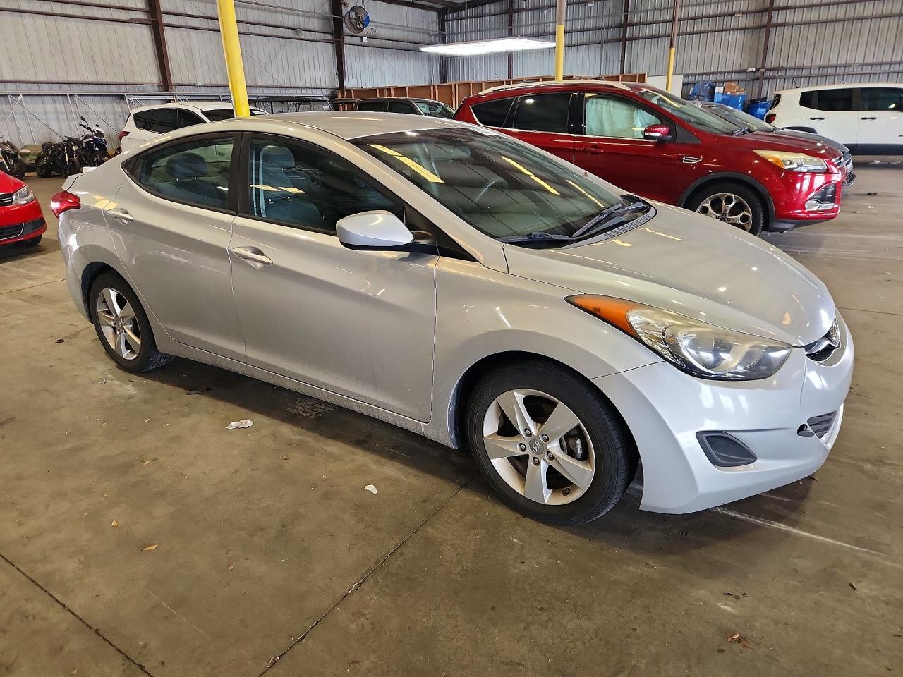 2013 Hyundai Elantra Silver vin: 5NPDH4AEXDH395857