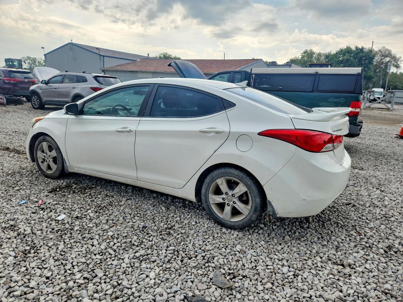 2013 Hyundai Elantra Gls White vin: 5NPDH4AEXDH400054