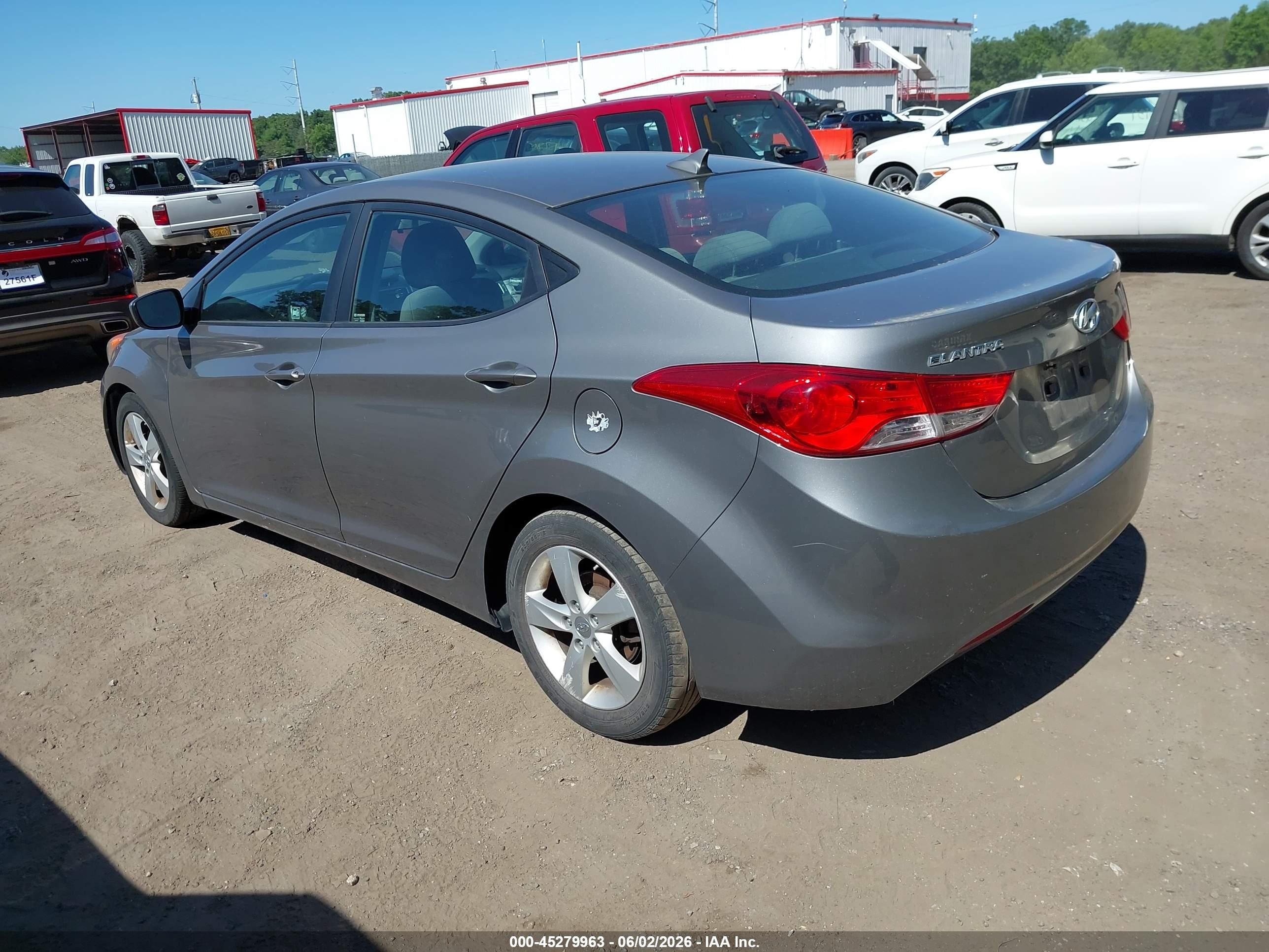 2013 Hyundai Elantra Gls Gray vin: 5NPDH4AEXDH426623