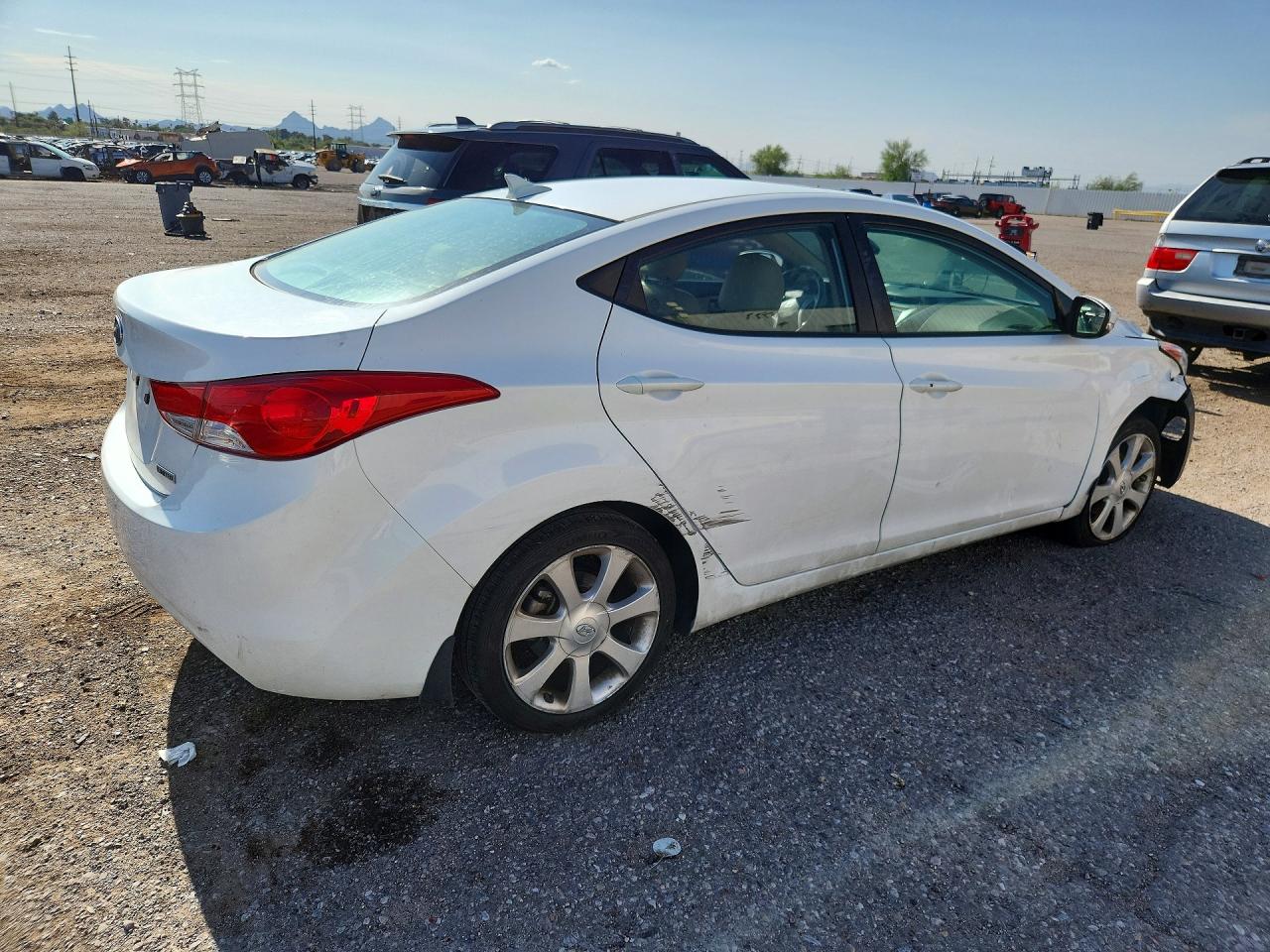 2013 Hyundai Elantra Limited White vin: 5NPDH4AEXDH432115