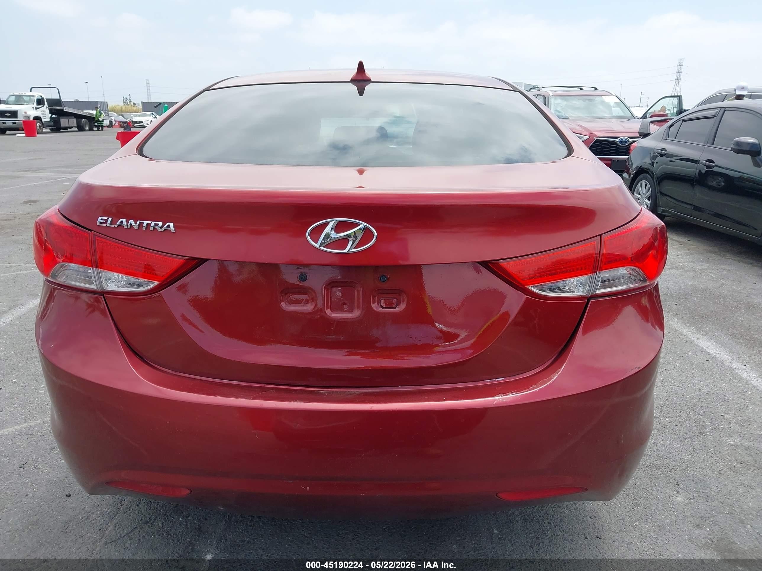 2013 Hyundai Elantra Gls Red vin: 5NPDH4AEXDH438769
