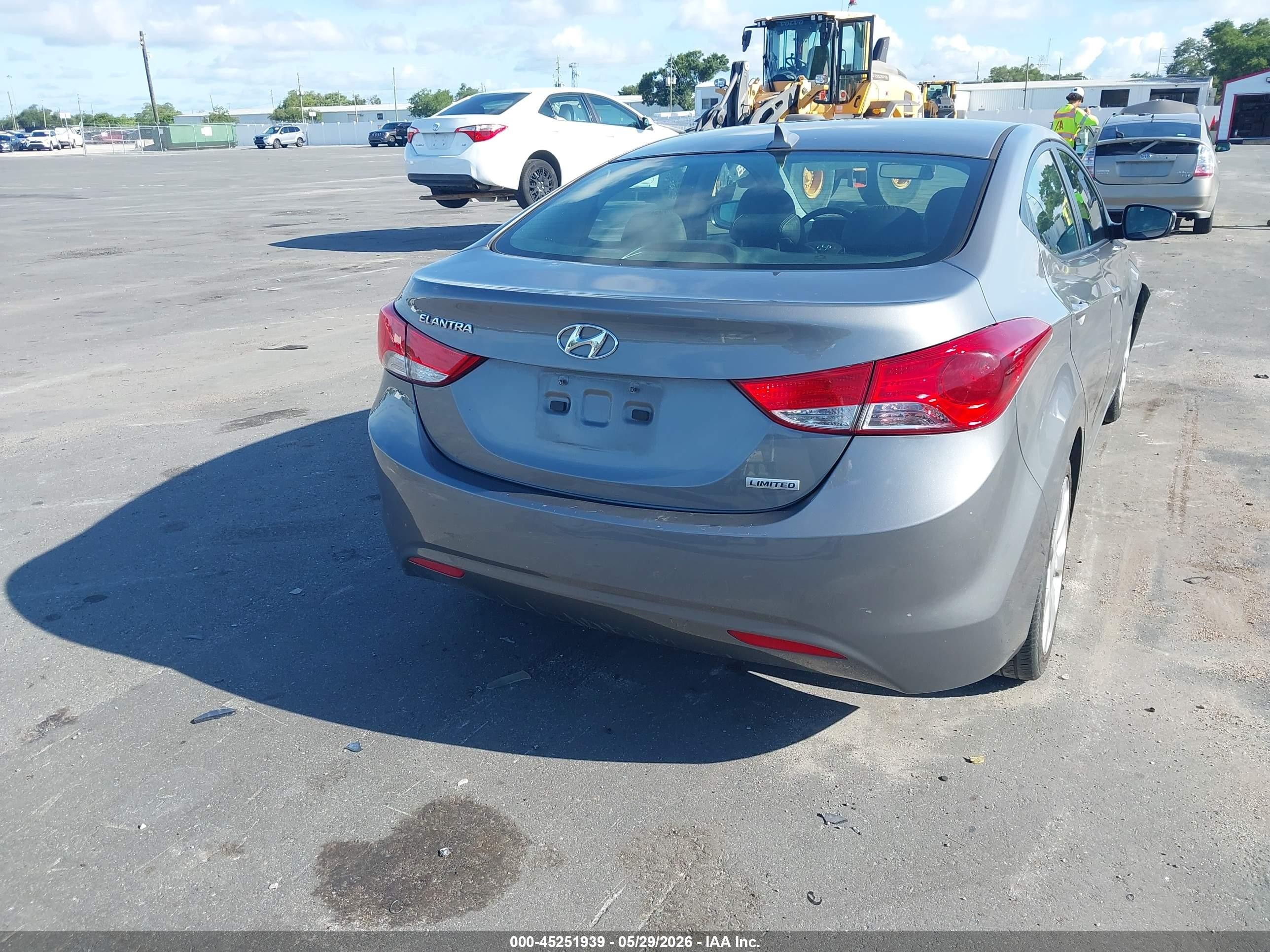 2013 Hyundai Elantra Limited Gray vin: 5NPDH4AEXDH454907