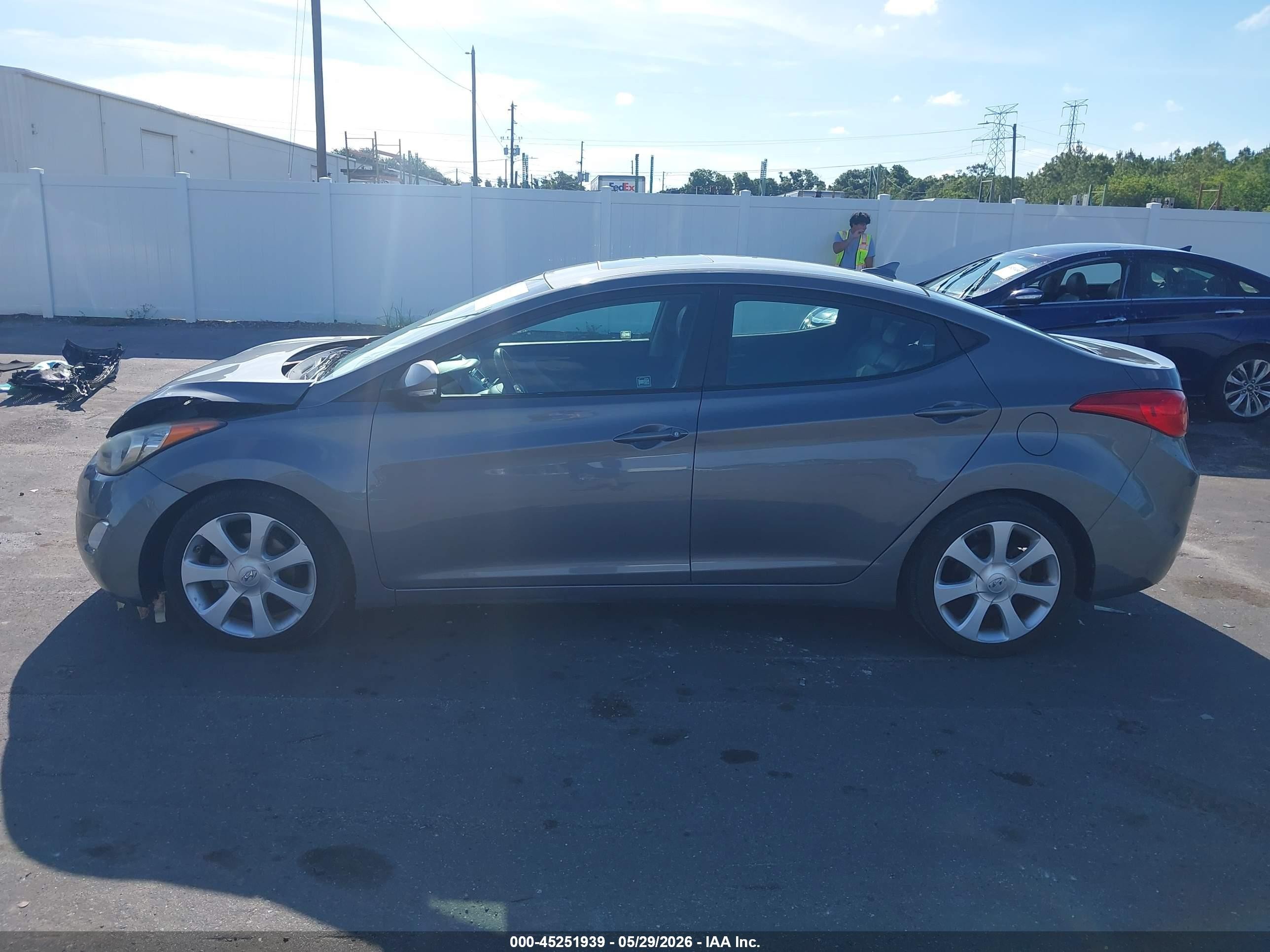 2013 Hyundai Elantra Limited Gray vin: 5NPDH4AEXDH454907