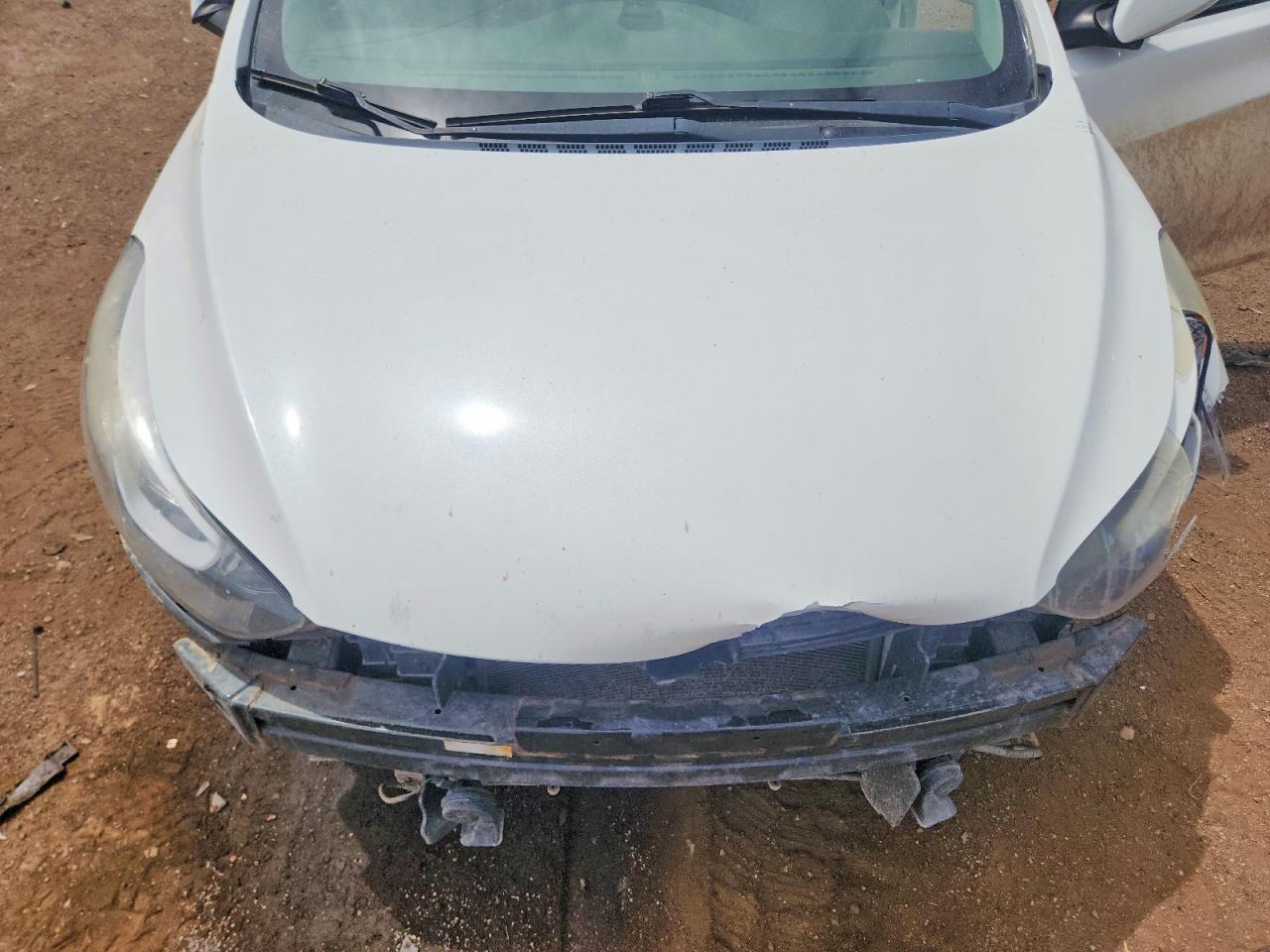 2014 Hyundai Elantra Se White vin: 5NPDH4AEXEH507381