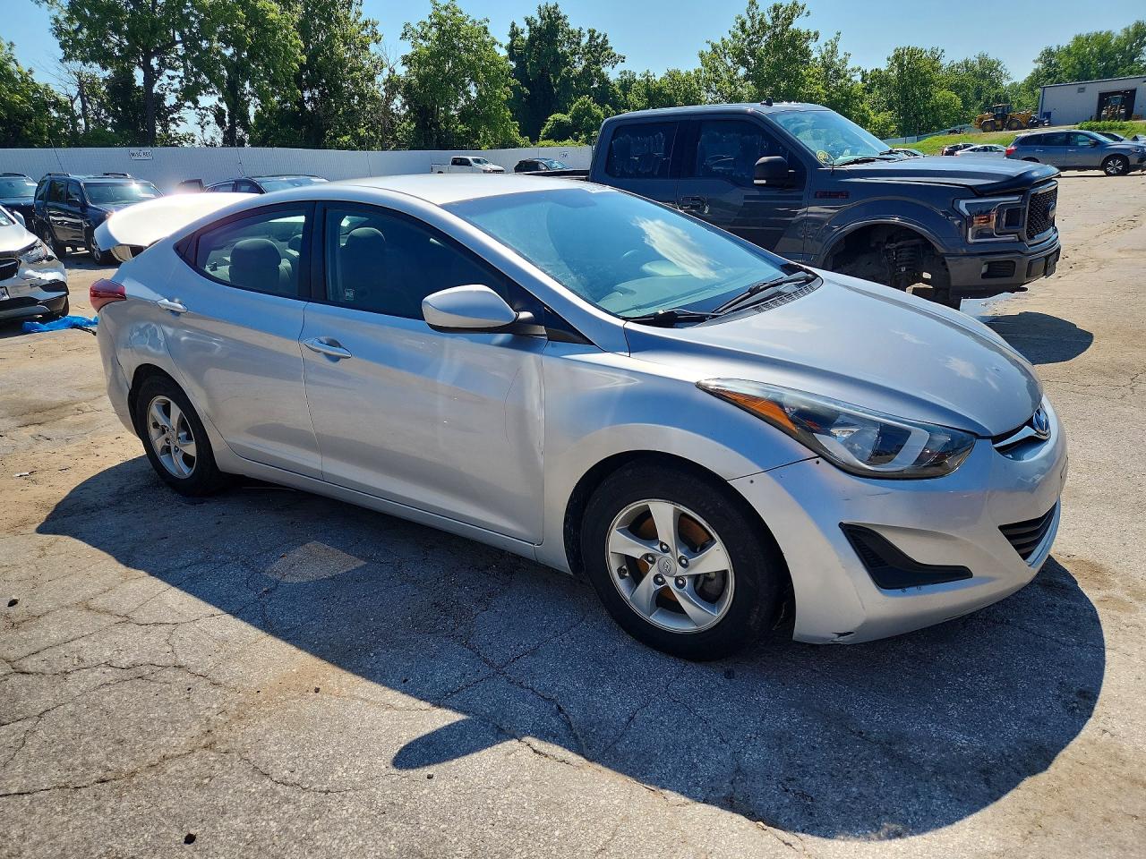 2014 Hyun Elantra Silver vin: 5NPDH4AEXEH513715