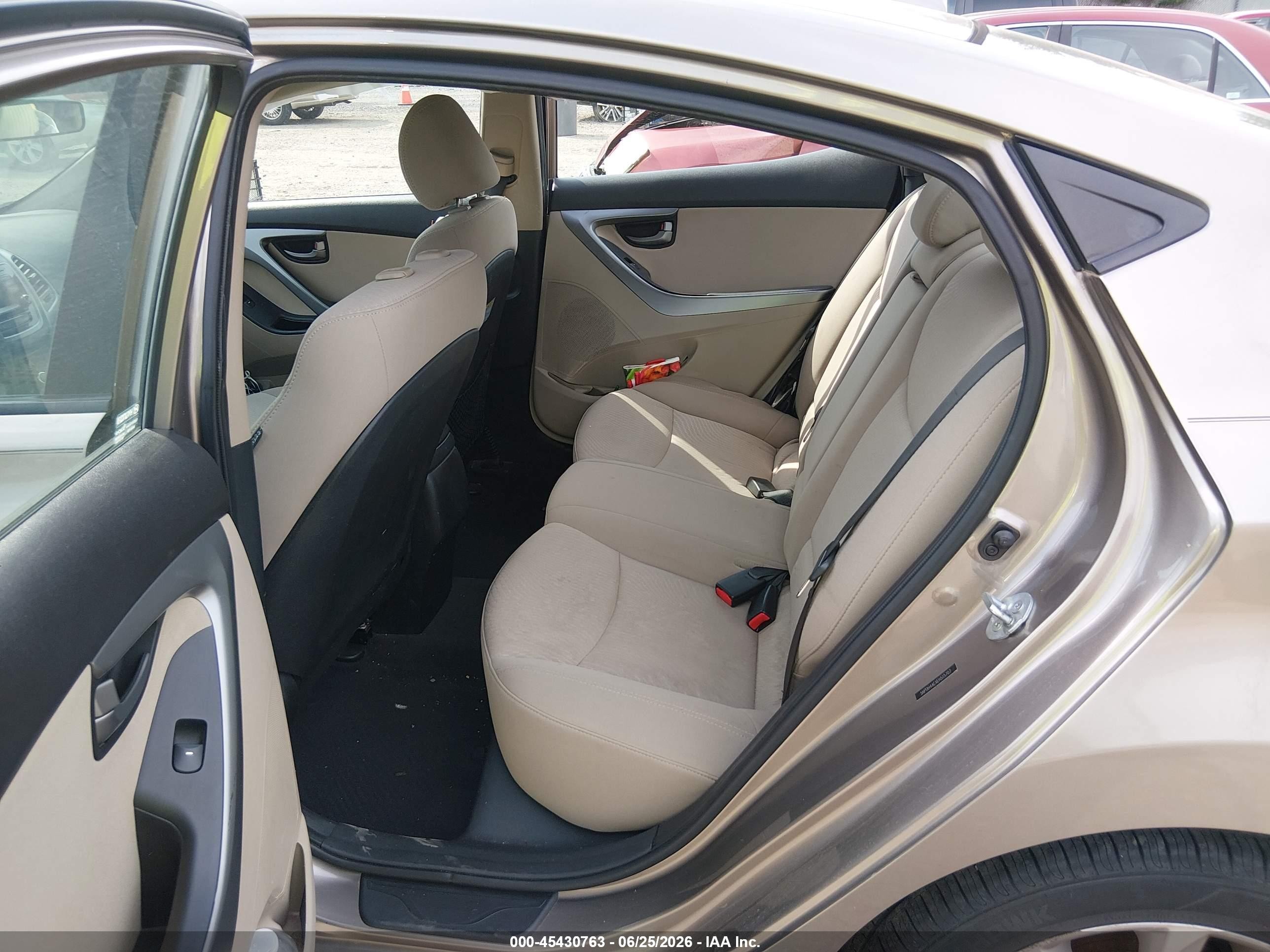 2014 Hyundai Elantra Se Brown vin: 5NPDH4AEXEH515707