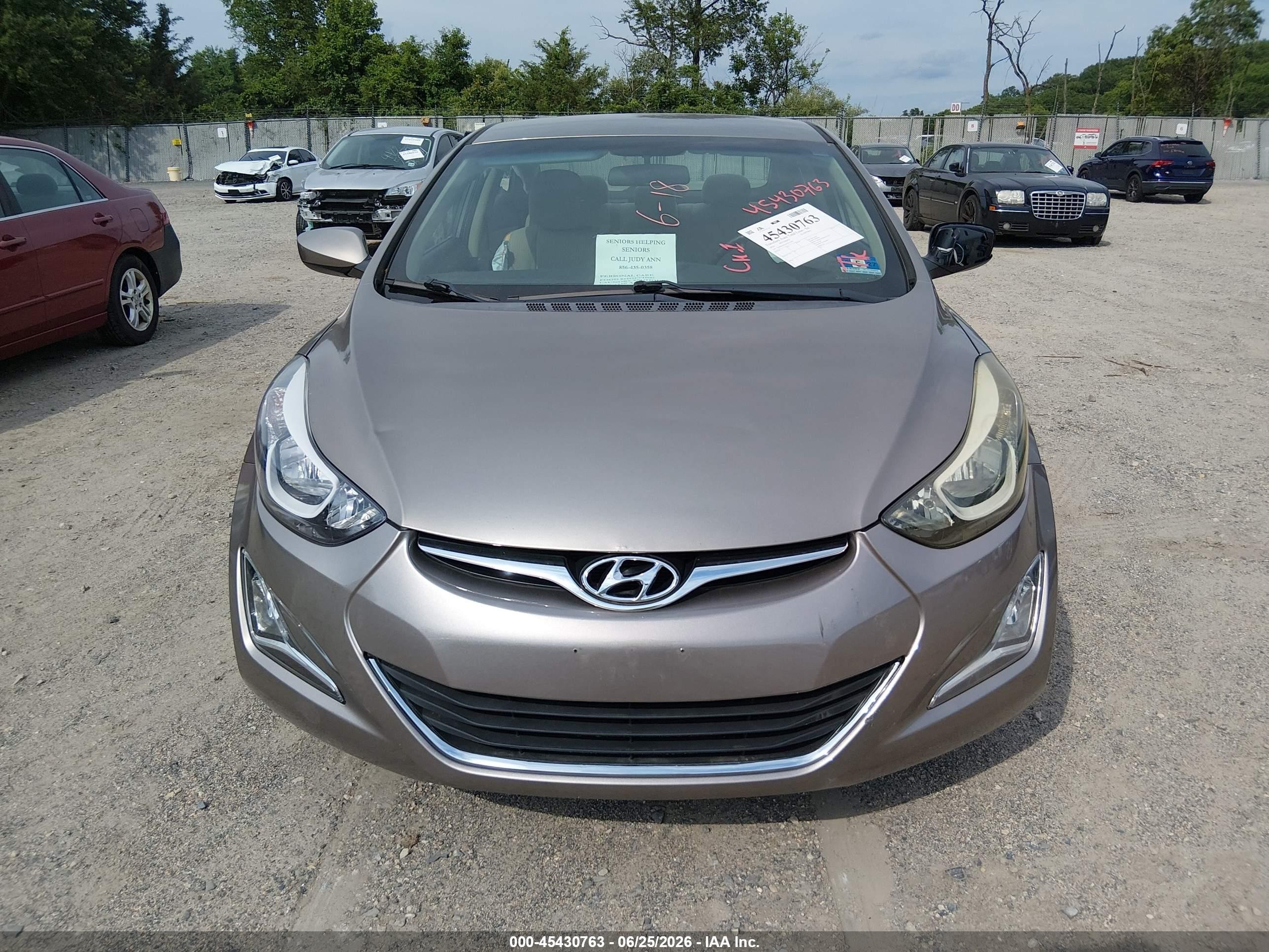 2014 Hyundai Elantra Se Brown vin: 5NPDH4AEXEH515707