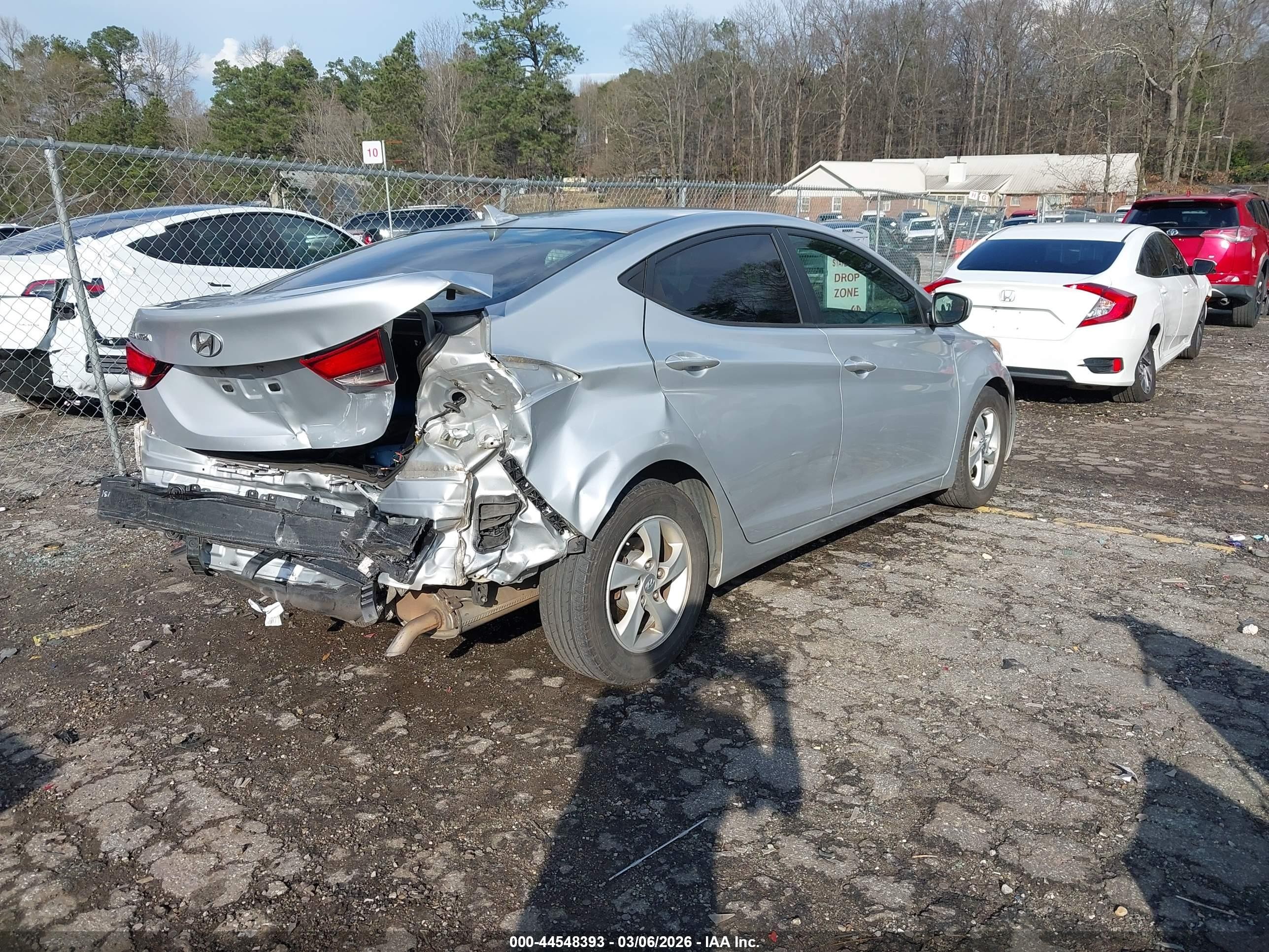 2014 Hyundai Elantra Se Silver vin: 5NPDH4AEXEH516792