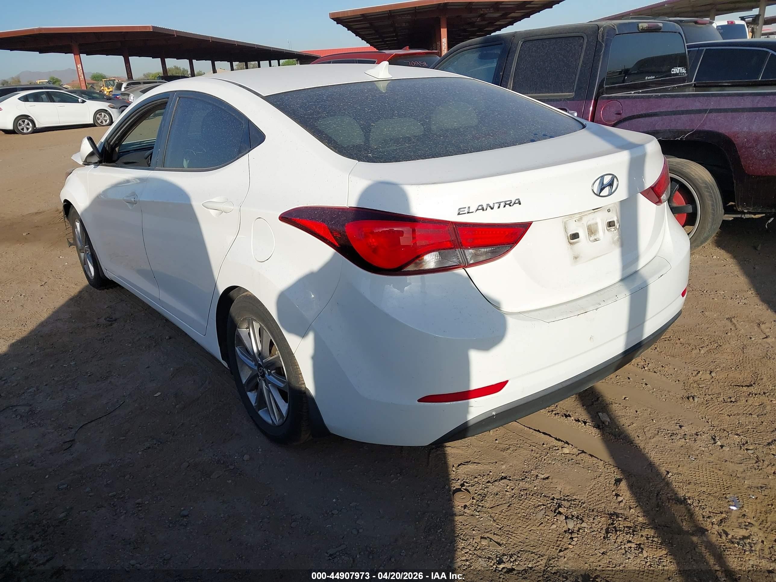 2014 Hyundai Elantra Se White vin: 5NPDH4AEXEH521264