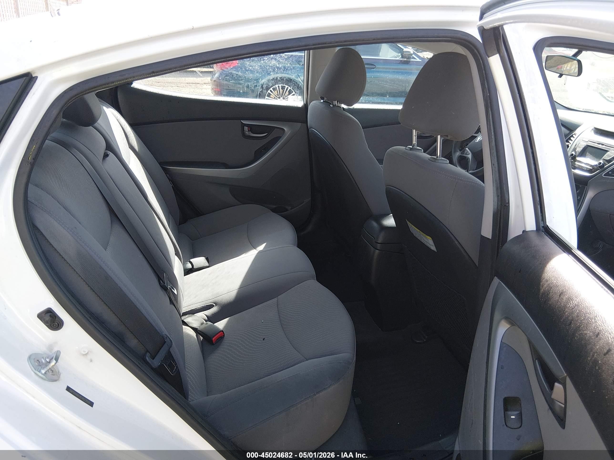 2014 Hyundai Elantra Se White vin: 5NPDH4AEXEH523550