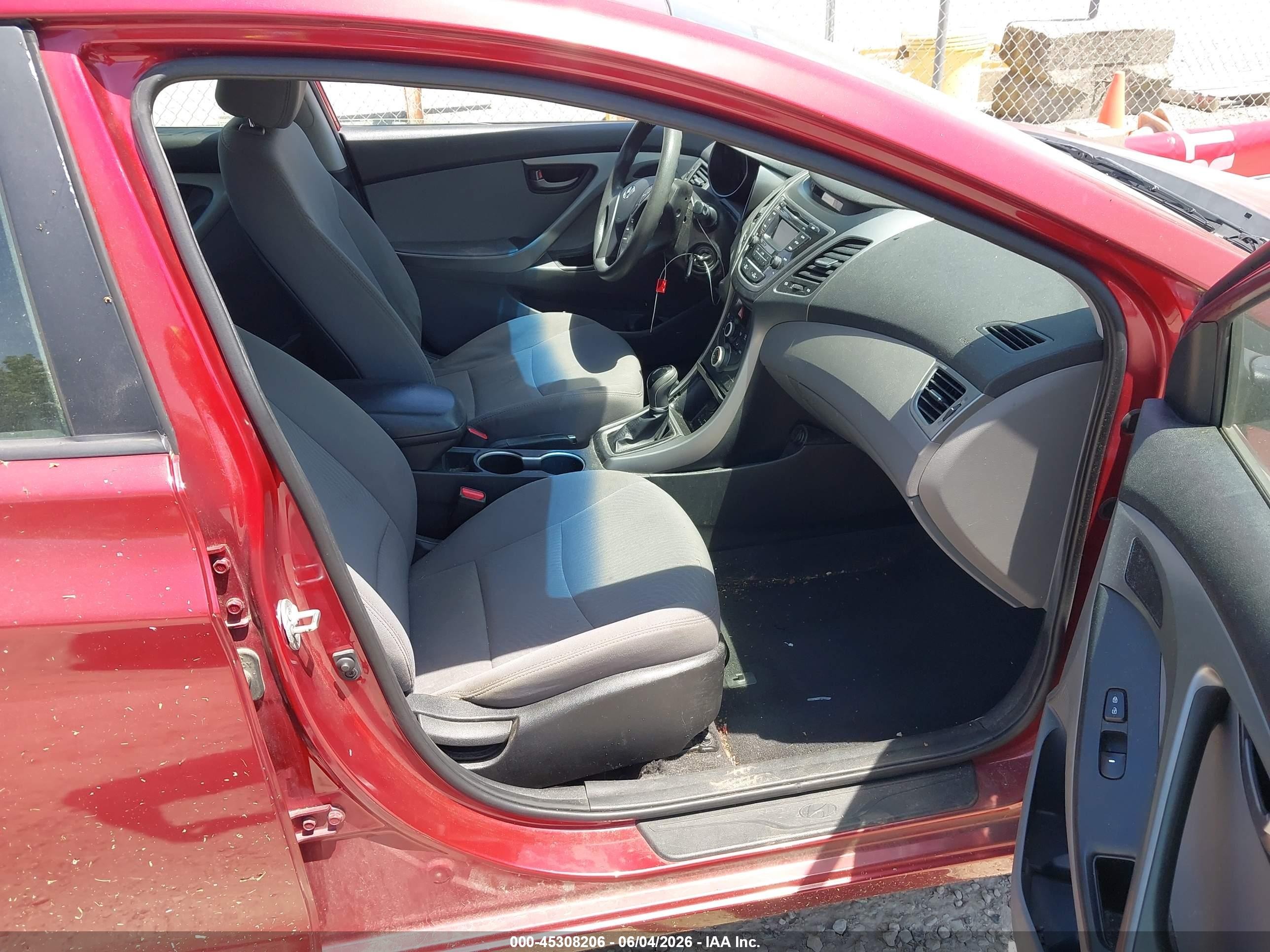 2014 Hyundai Elantra Se Red vin: 5NPDH4AEXEH540252
