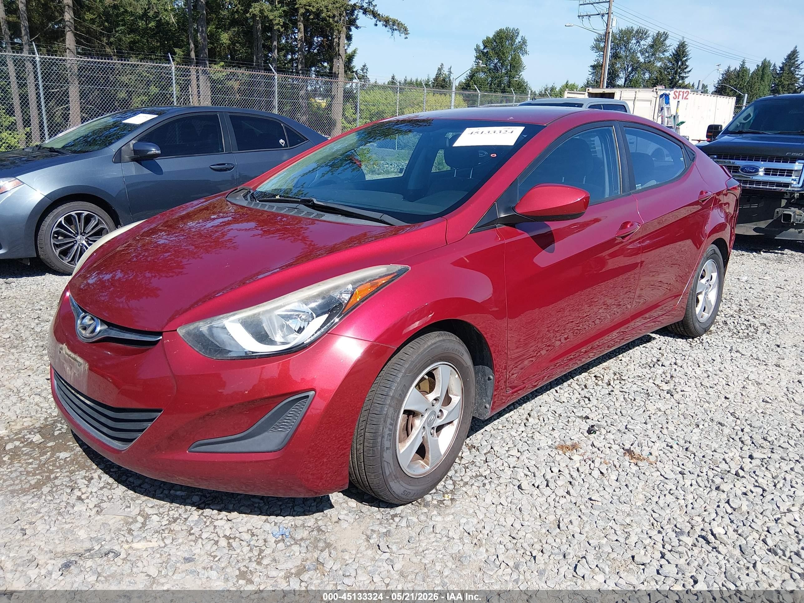 2014 Hyundai Elantra Se Red vin: 5NPDH4AEXEH540297