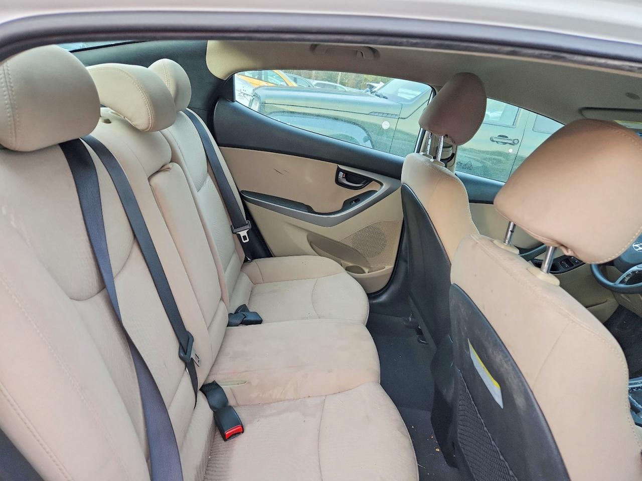 2015 Hyundai Elantra Se Белый vin: 5NPDH4AEXFH548482