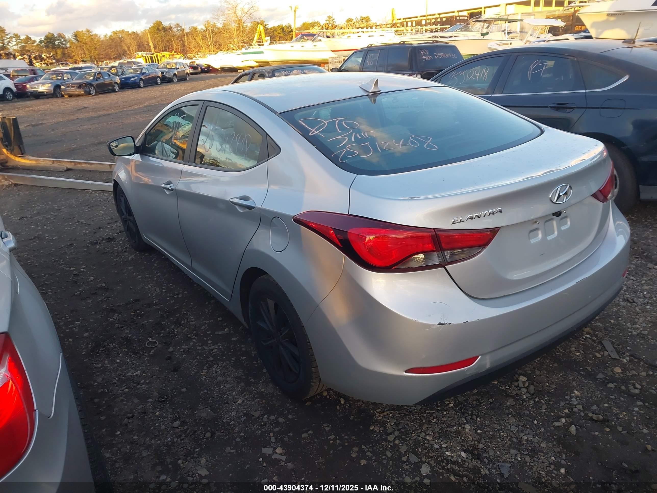 2015 Hyundai Elantra Se Silver vin: 5NPDH4AEXFH549244