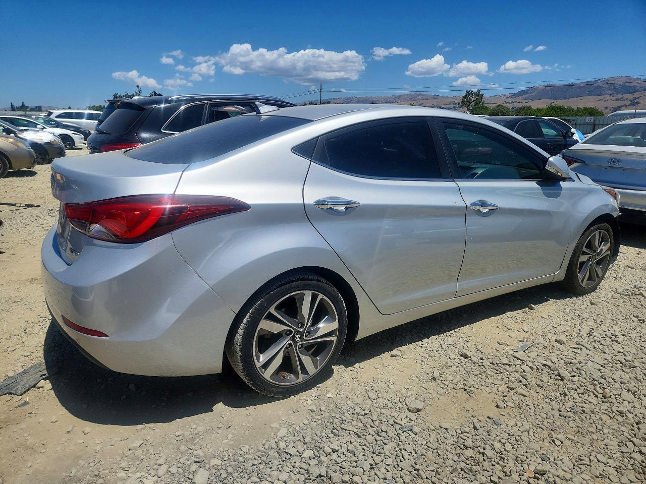 2015 Hyundai Elantra Limited Silver vin: 5NPDH4AEXFH558316
