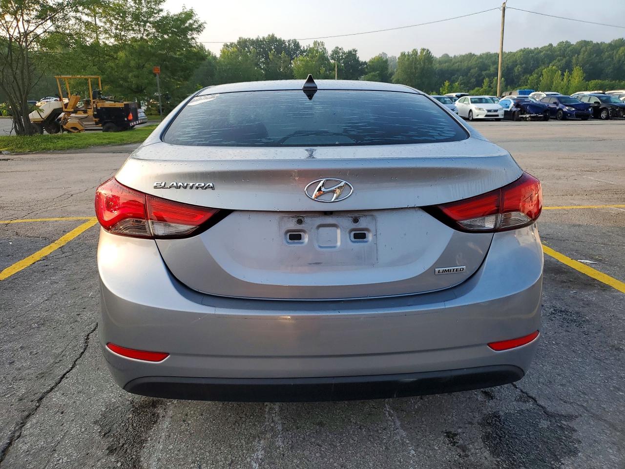 2015 Hyundai Elantra Silver vin: 5NPDH4AEXFH559515