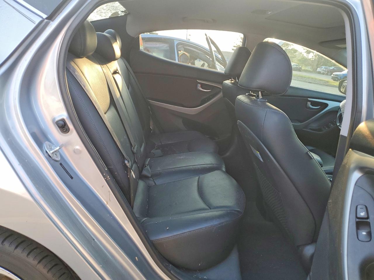 2015 Hyundai Elantra Silver vin: 5NPDH4AEXFH559515