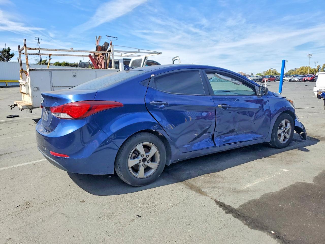 2015 Hyundai Elantra Se Blue vin: 5NPDH4AEXFH566206
