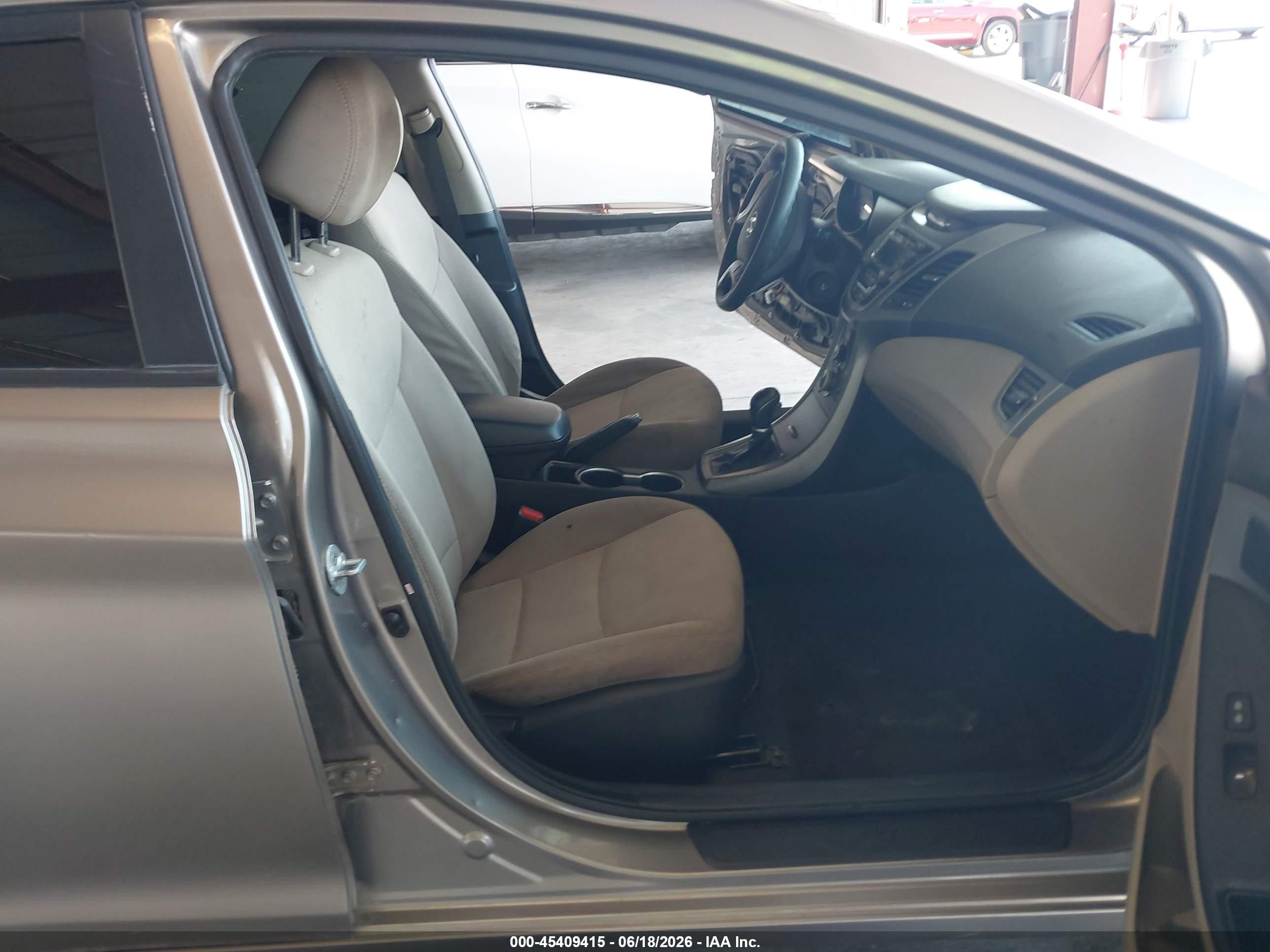 2015 Hyundai Elantra Se Gray vin: 5NPDH4AEXFH574029