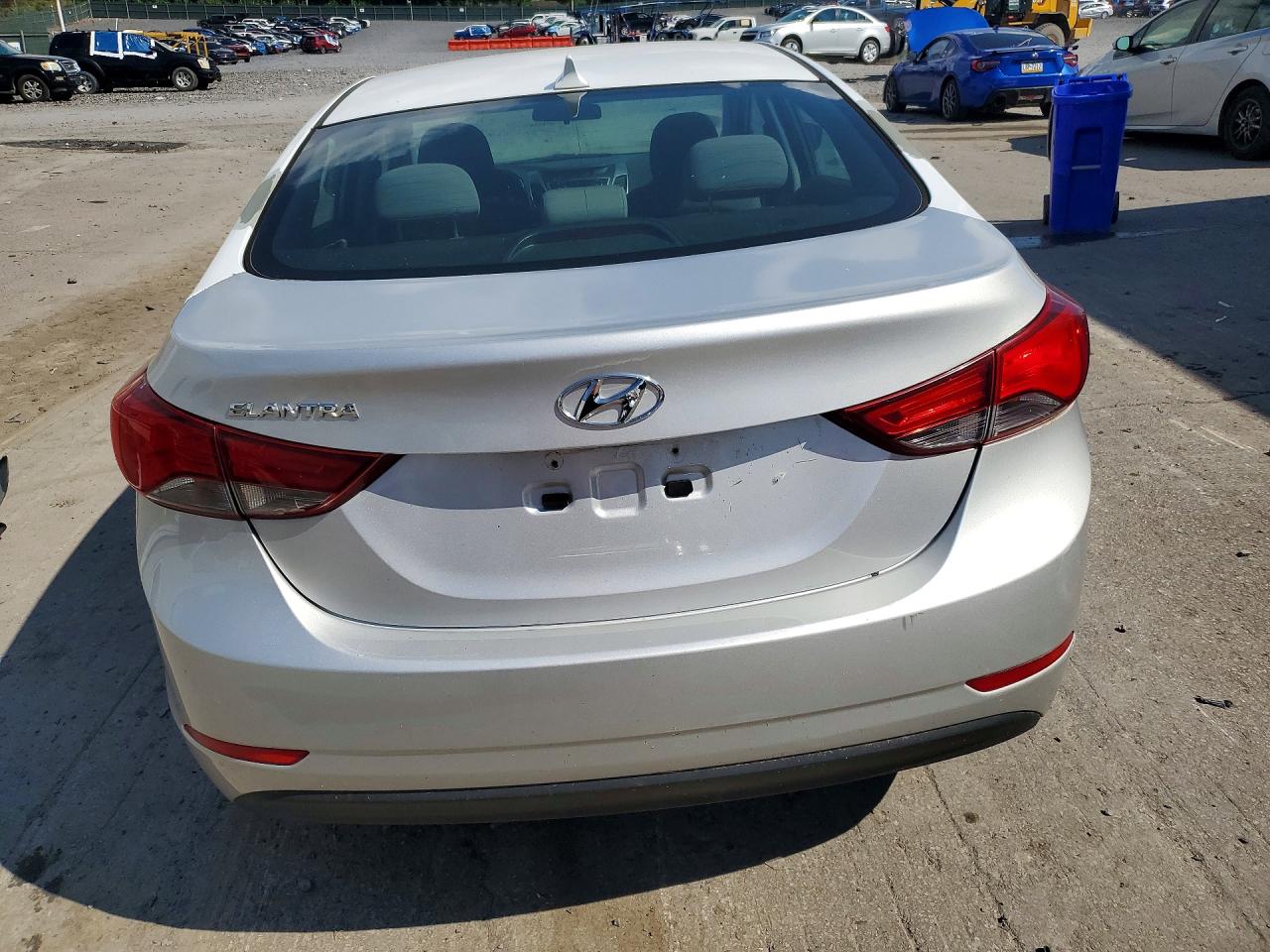 2015 Hyundai Elantra Se White vin: 5NPDH4AEXFH578906