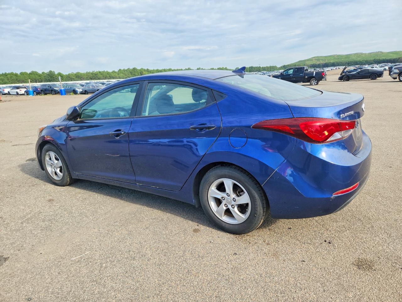 2015 Hyun Elantra Blue vin: 5NPDH4AEXFH580896