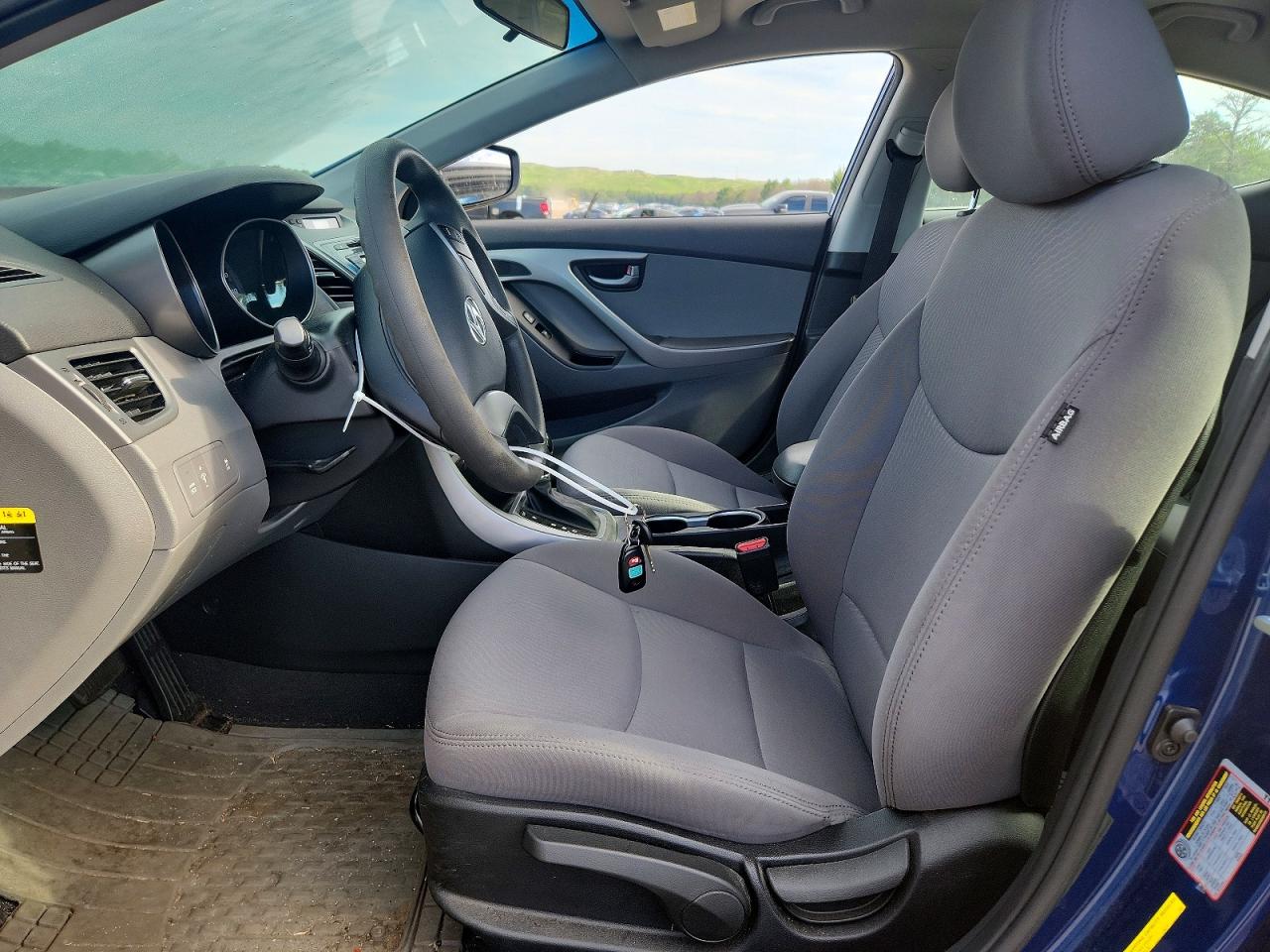 2015 Hyun Elantra Blue vin: 5NPDH4AEXFH580896