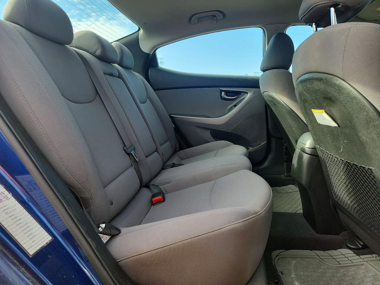 2015 Hyun Elantra Blue vin: 5NPDH4AEXFH580896