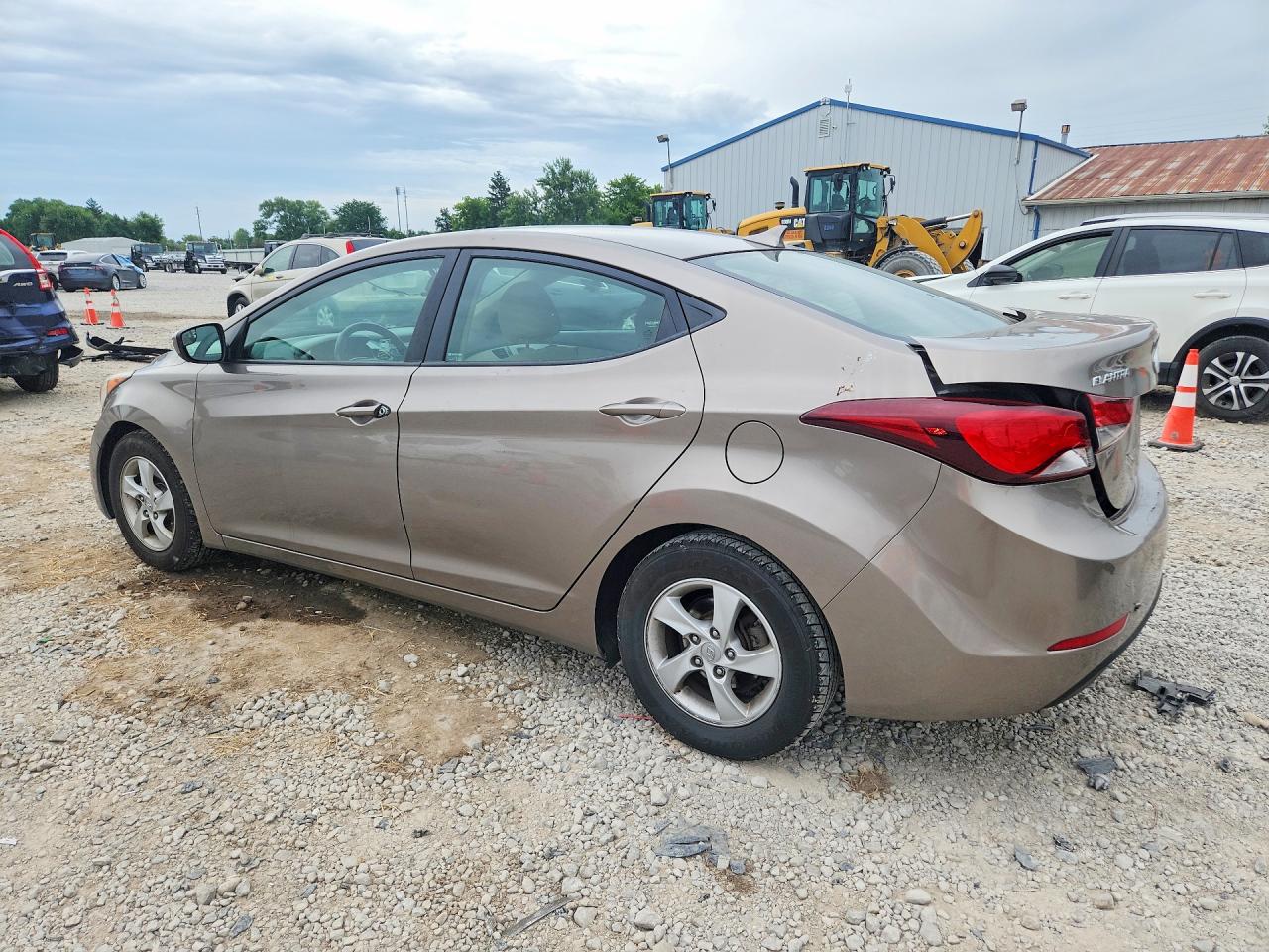 2015 Hyundai Elantra Se Brown vin: 5NPDH4AEXFH583832