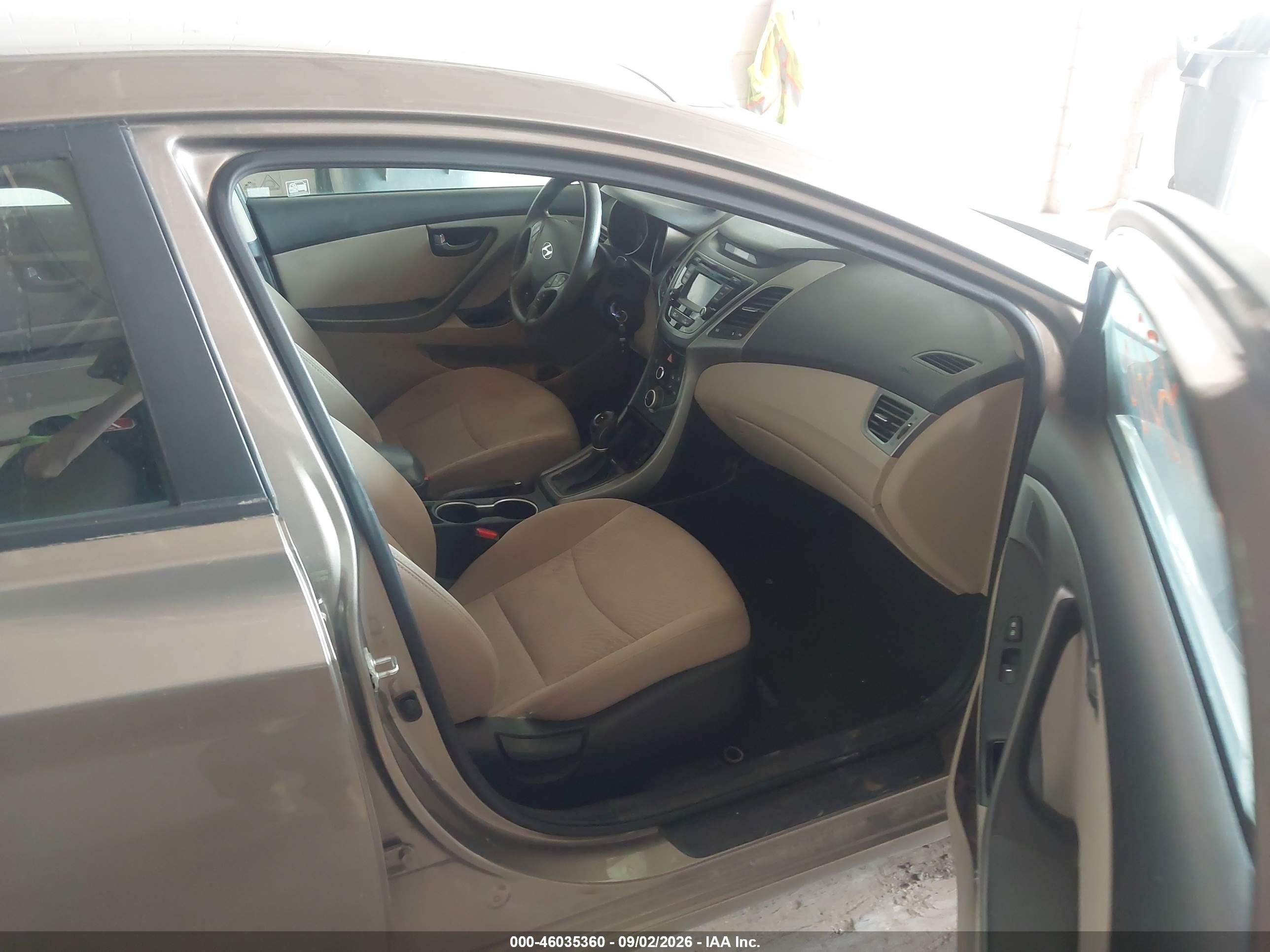 2015 Hyundai Elantra Se Tan vin: 5NPDH4AEXFH594149