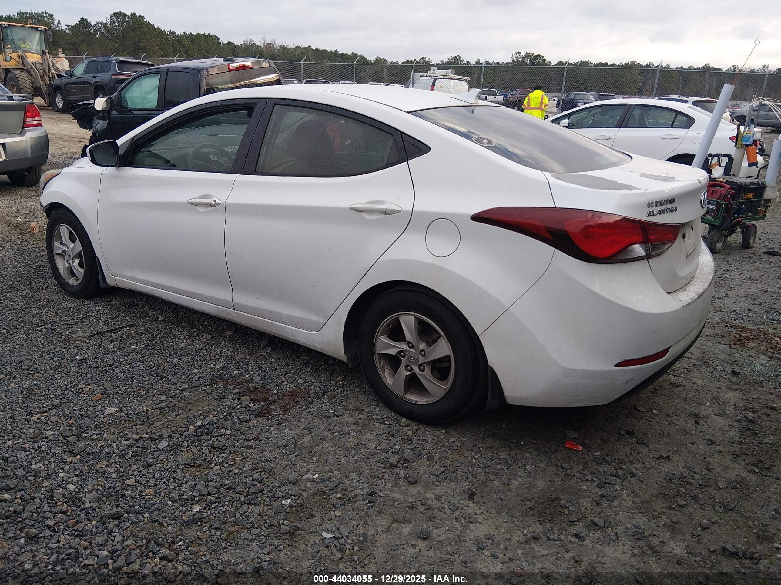 2015 Hyundai Elantra Se Белый vin: 5NPDH4AEXFH608406