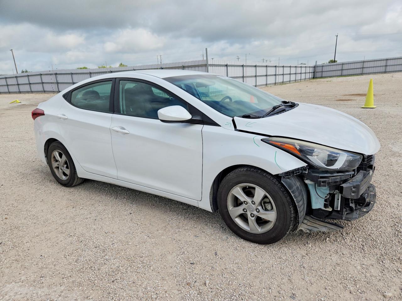 2015 Hyundai Elantra Se White vin: 5NPDH4AEXFH610673
