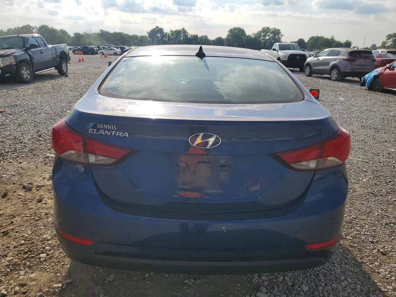 2015 Hyundai Elantra Se Blue vin: 5NPDH4AEXFH619258