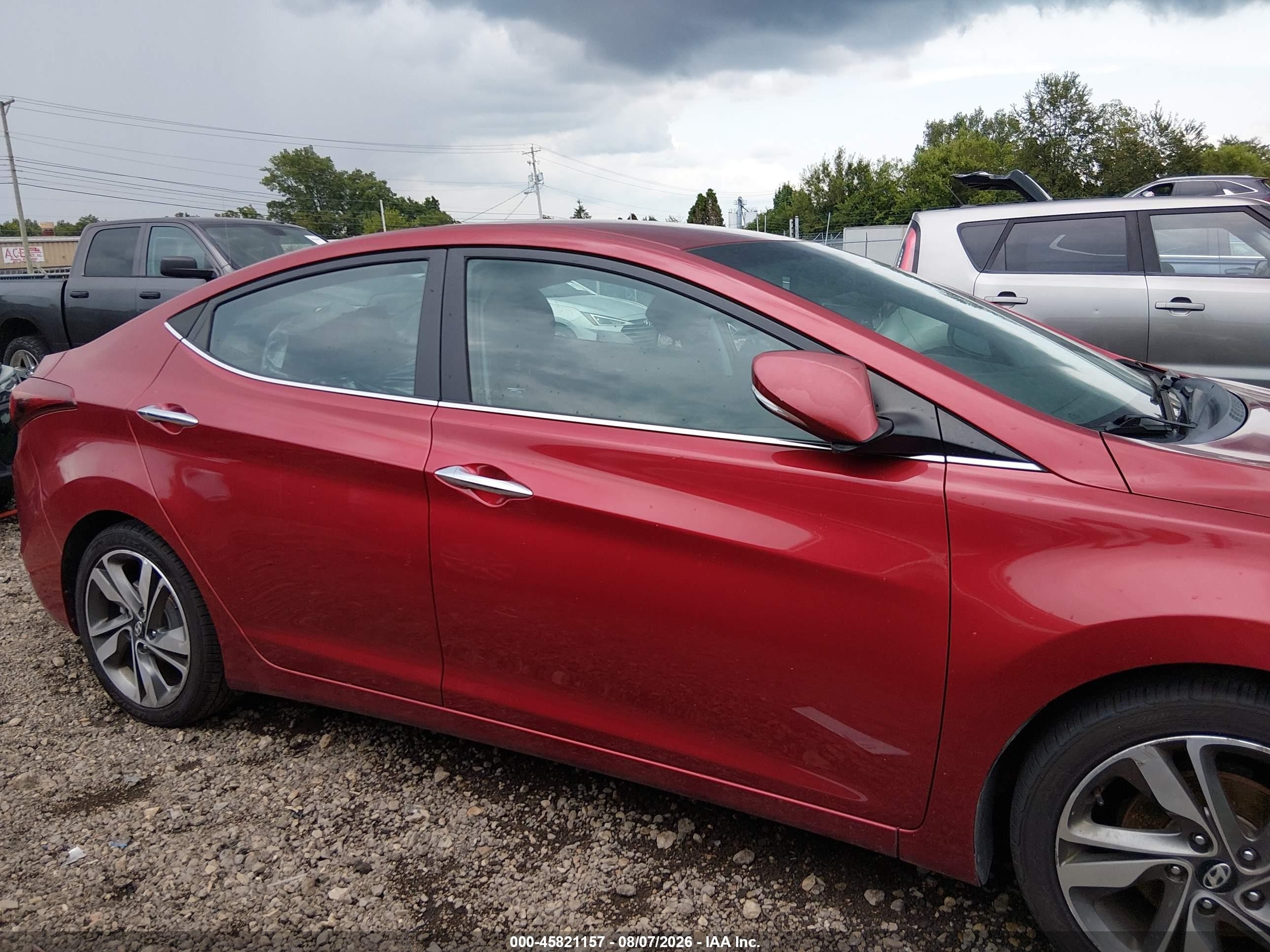 2015 Hyundai Elantra Limited Red vin: 5NPDH4AEXFH628011