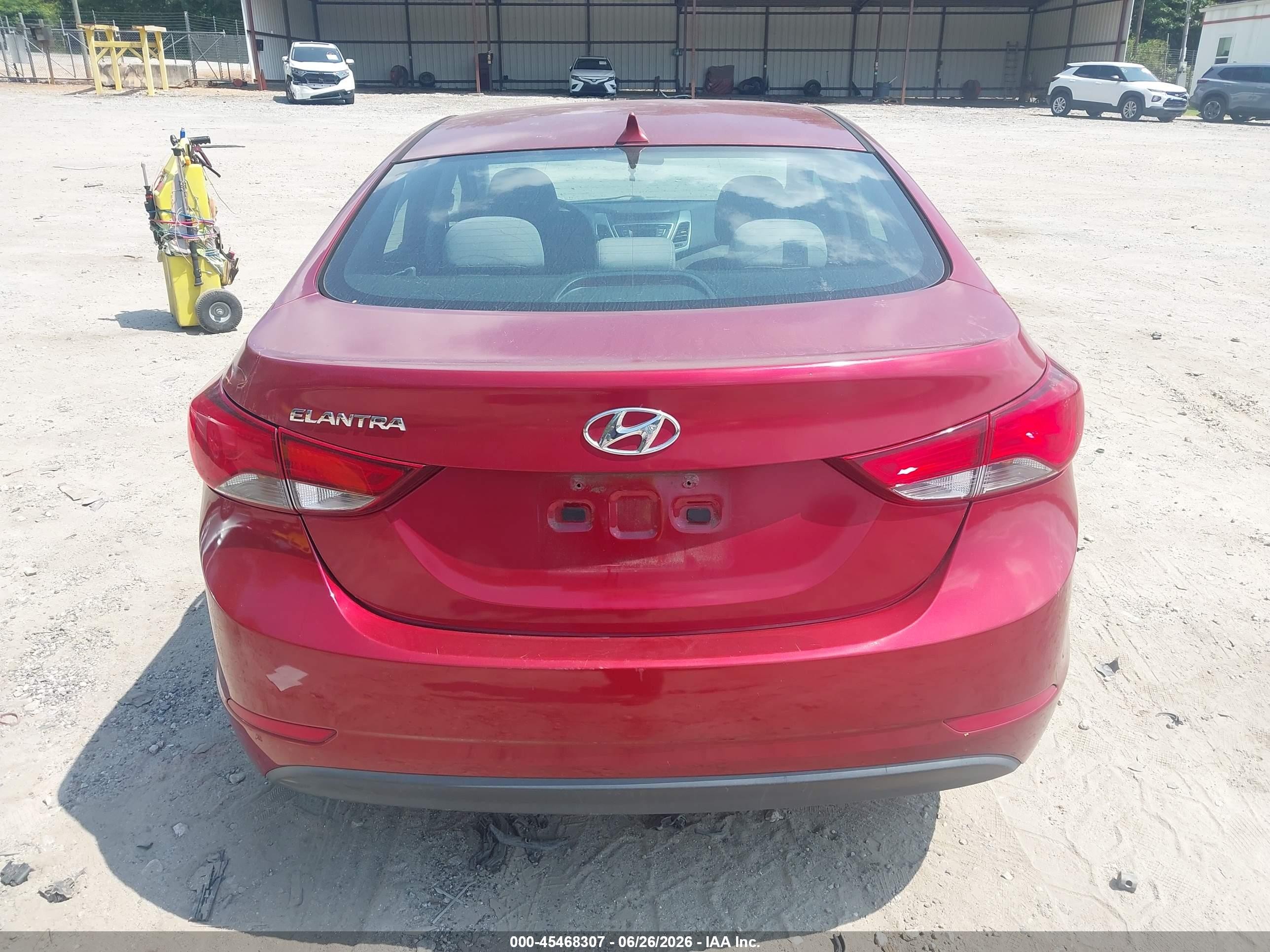 2015 Hyundai Elantra Se Red vin: 5NPDH4AEXFH633340