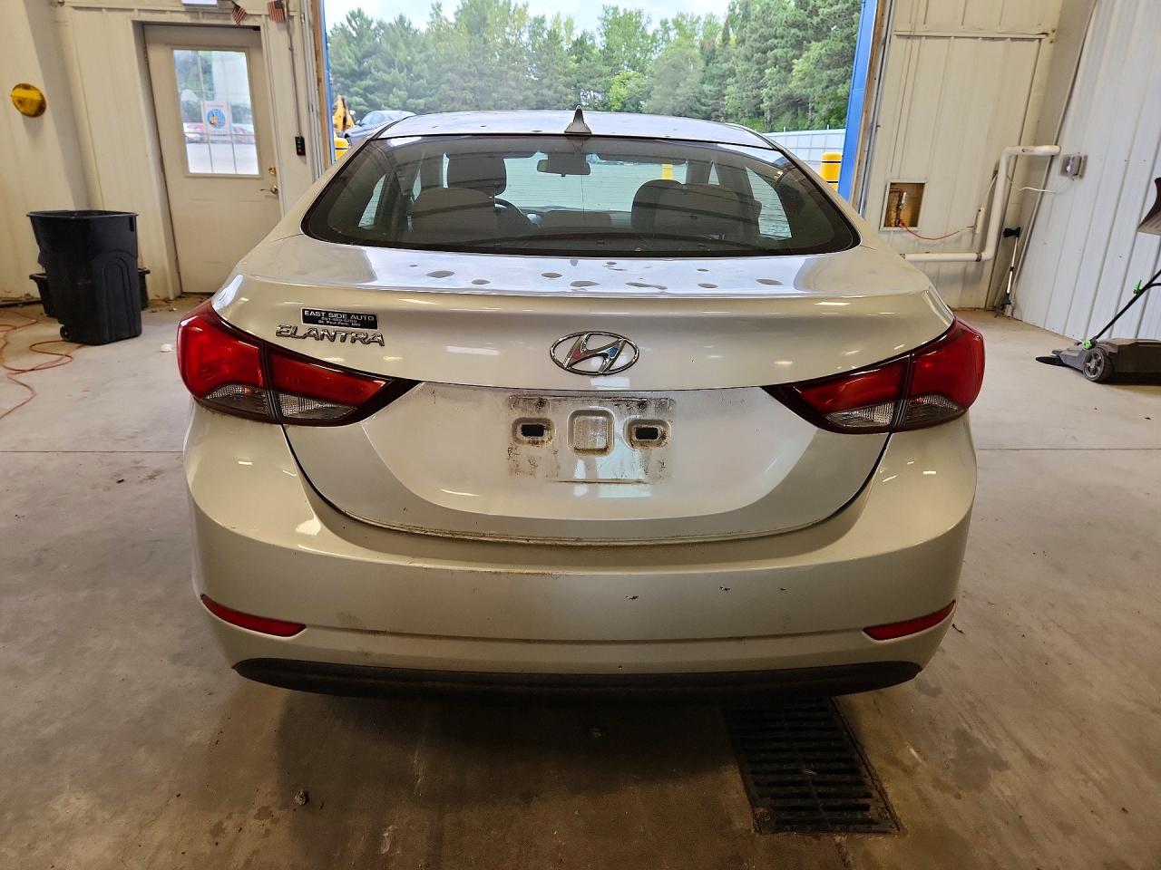 2015 Hyundai Elantra Se Silver vin: 5NPDH4AEXFH639624