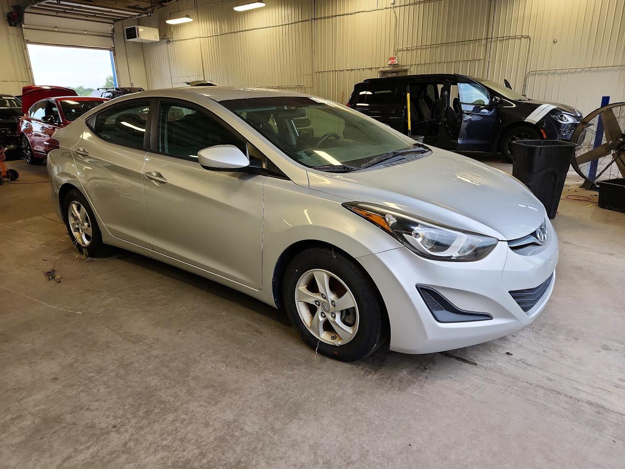 2015 Hyundai Elantra Se Silver vin: 5NPDH4AEXFH639624