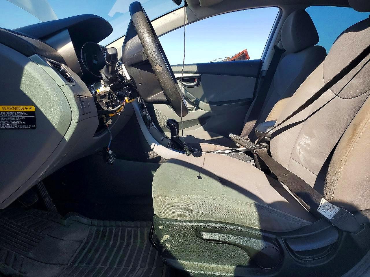 2015 Hyundai Elantra Se Белый vin: 5NPDH4AEXFH642751
