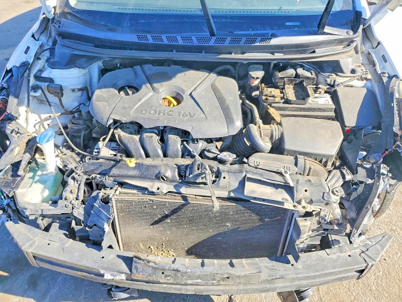 2015 Hyundai Elantra Se Белый vin: 5NPDH4AEXFH642751